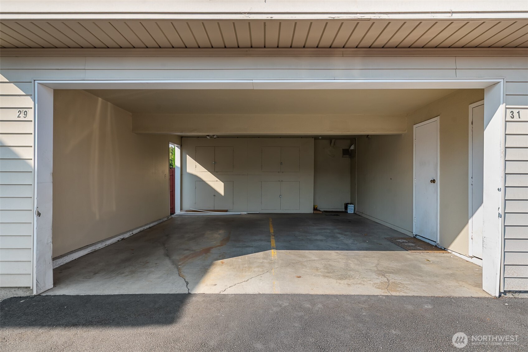 100 Simon Street Unit: 29