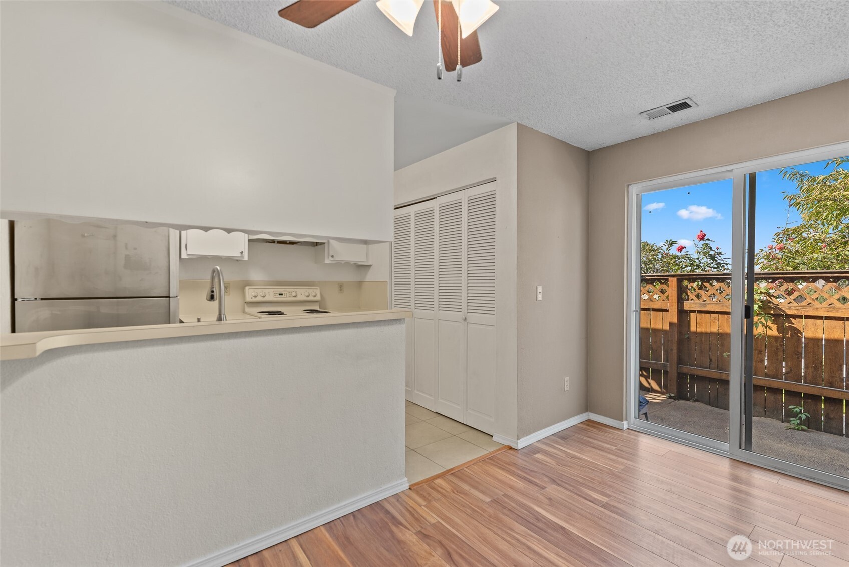 100 Simon Street Unit: 29