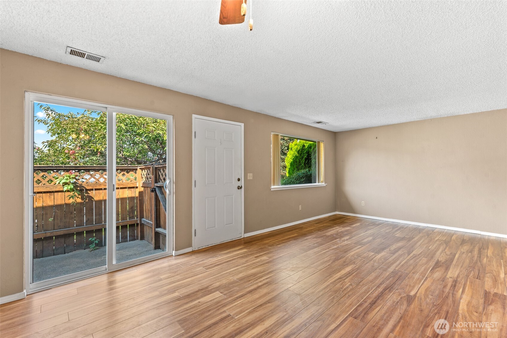 100 Simon Street Unit: 29