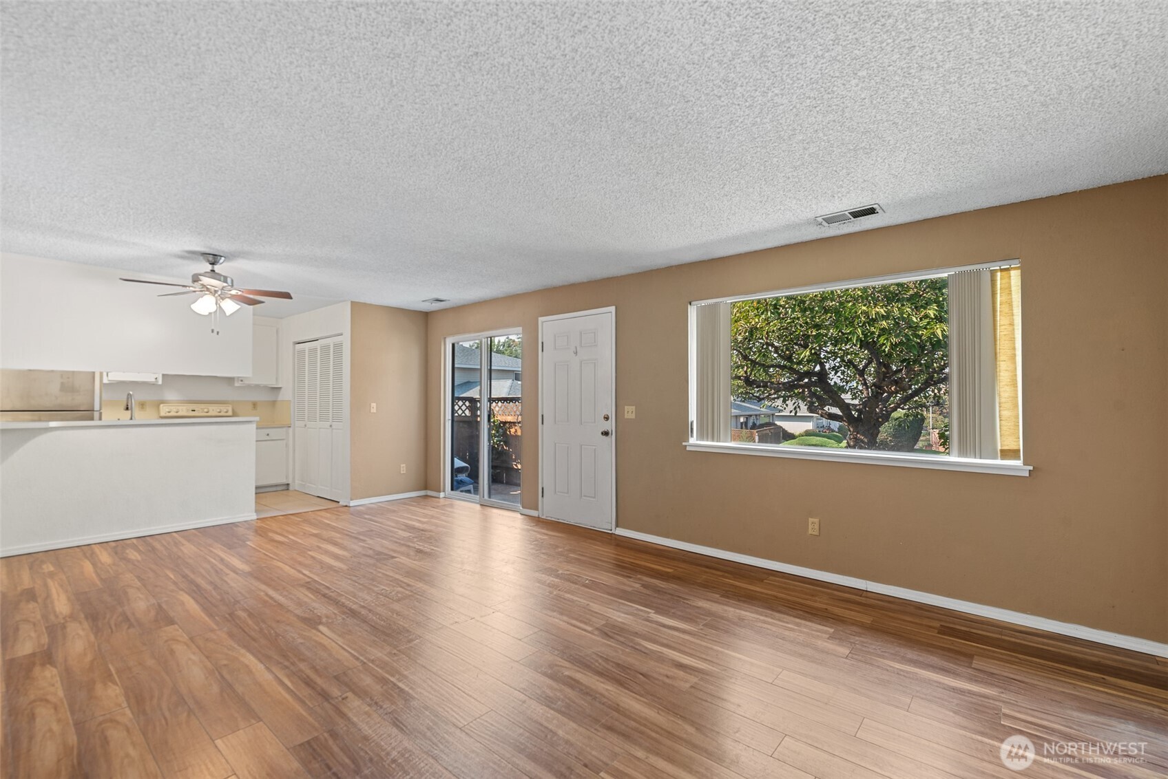 100 Simon Street Unit: 29