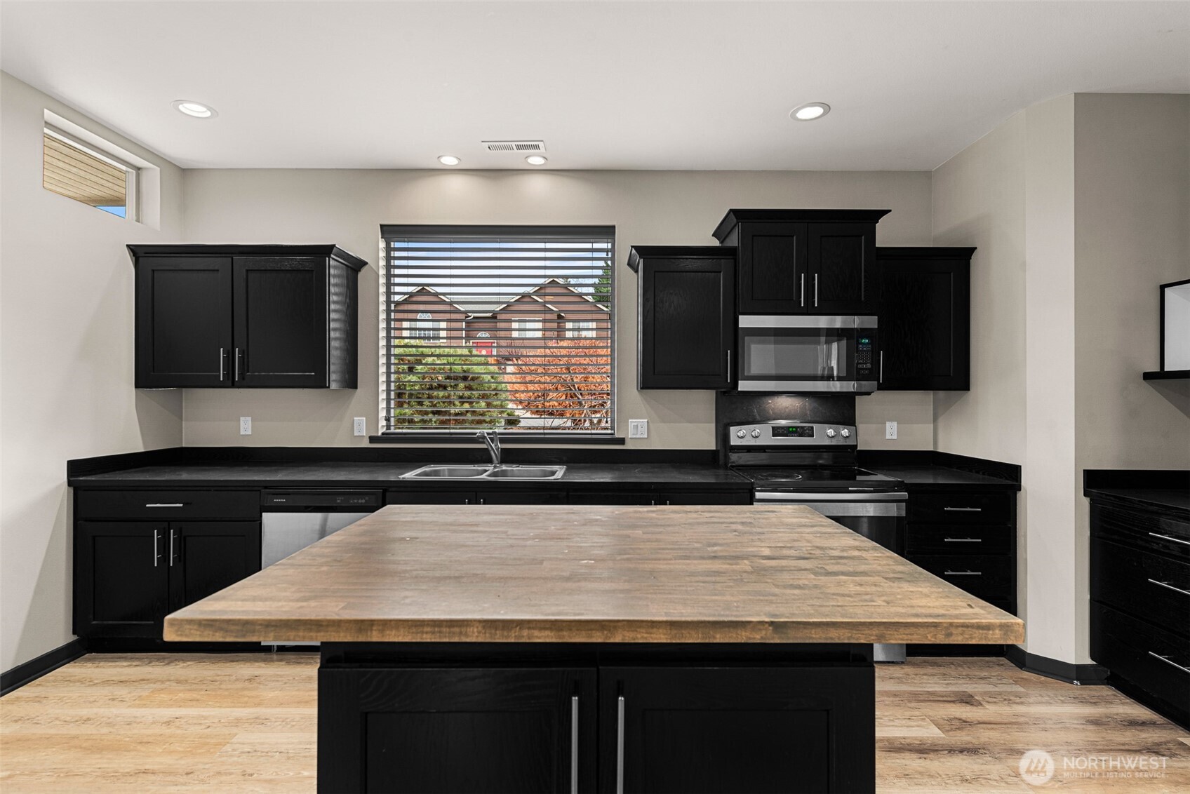 1467 Melissa Way