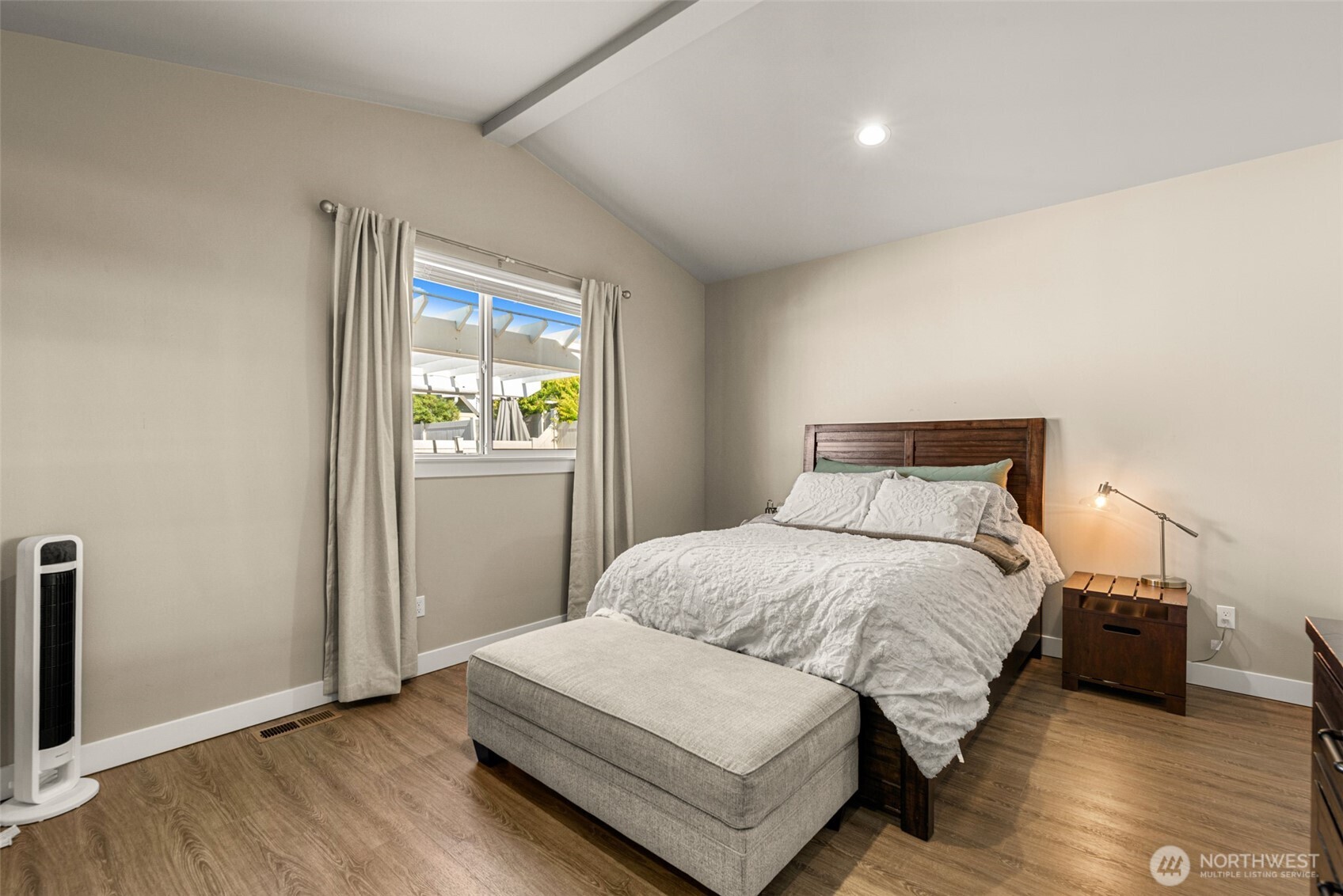284 S Nevada
