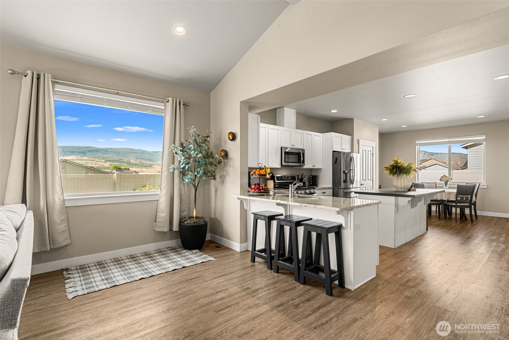 284 S Nevada