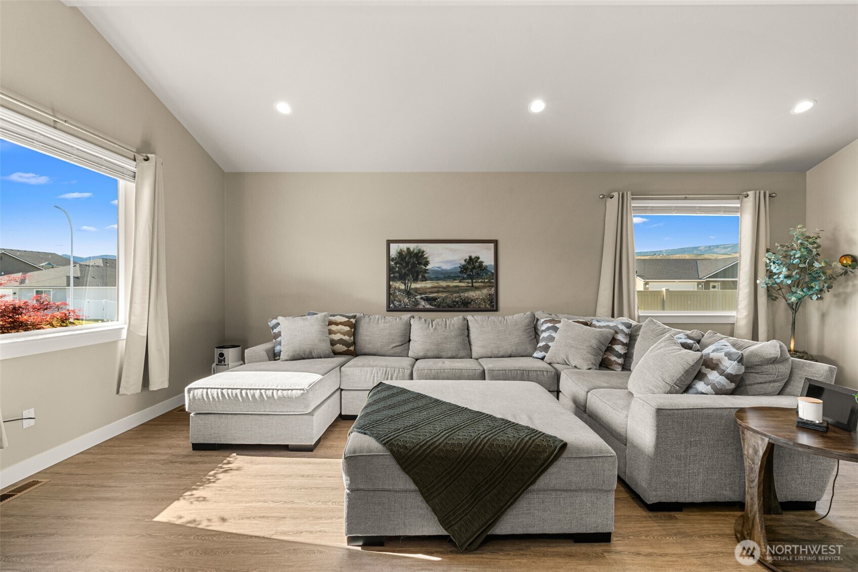 284 S Nevada