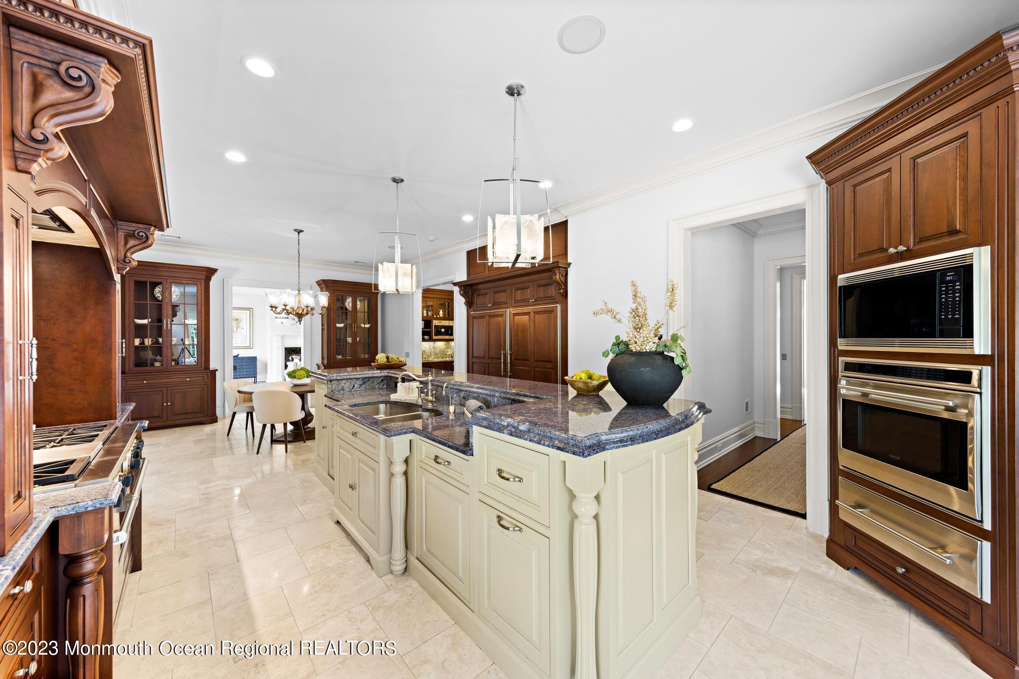 122 Rumson Road