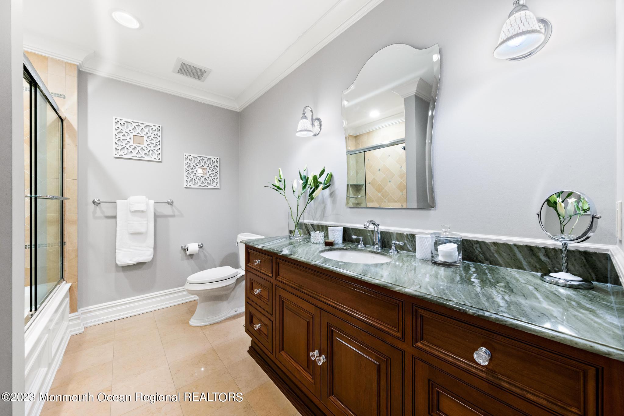 122 Rumson Road