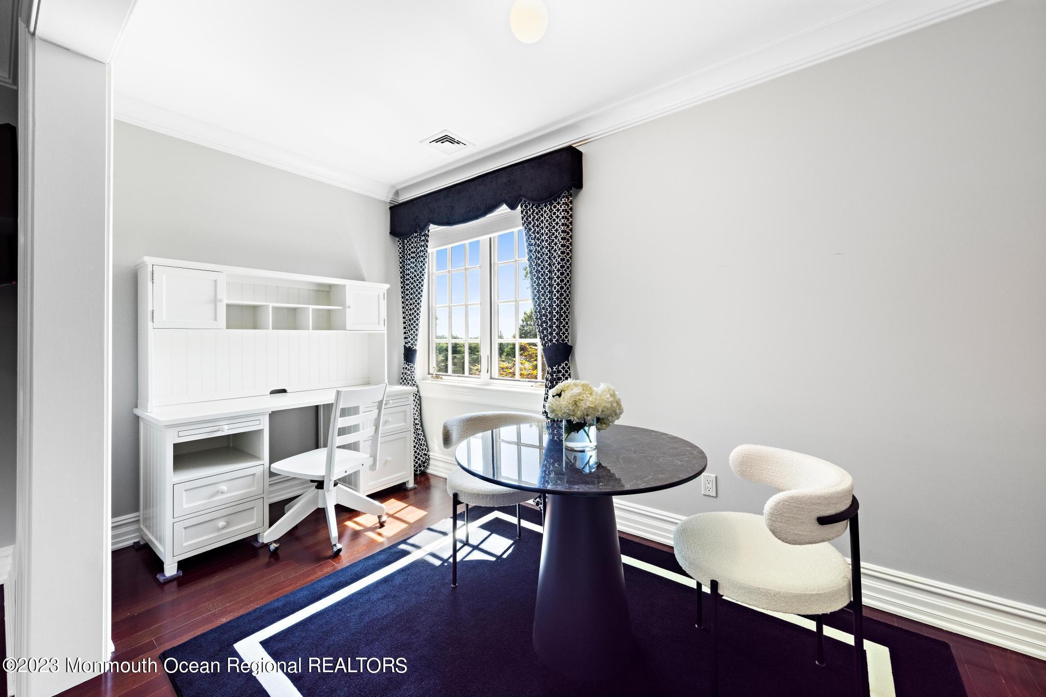 122 Rumson Road