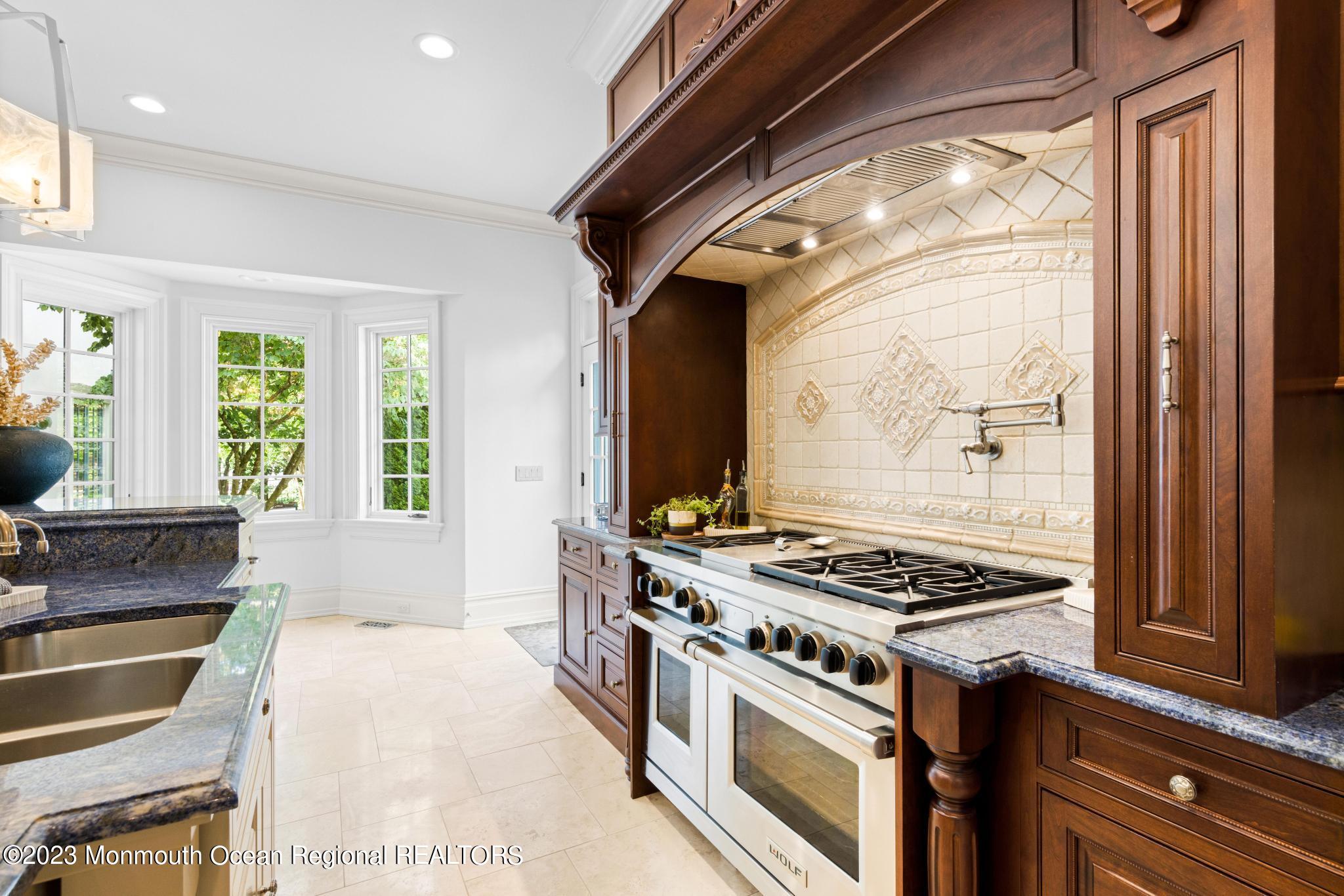 122 Rumson Road
