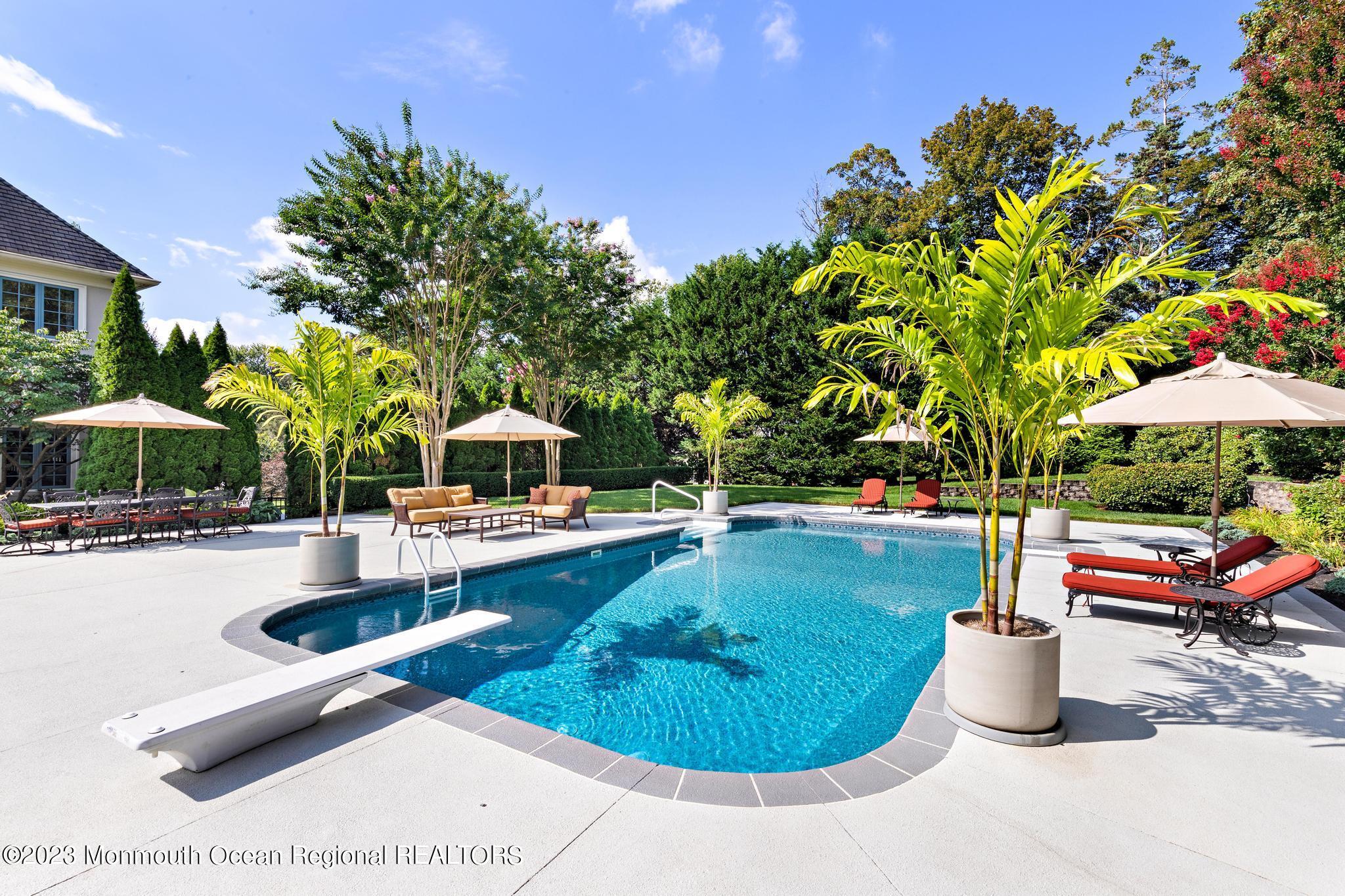 122 Rumson Road