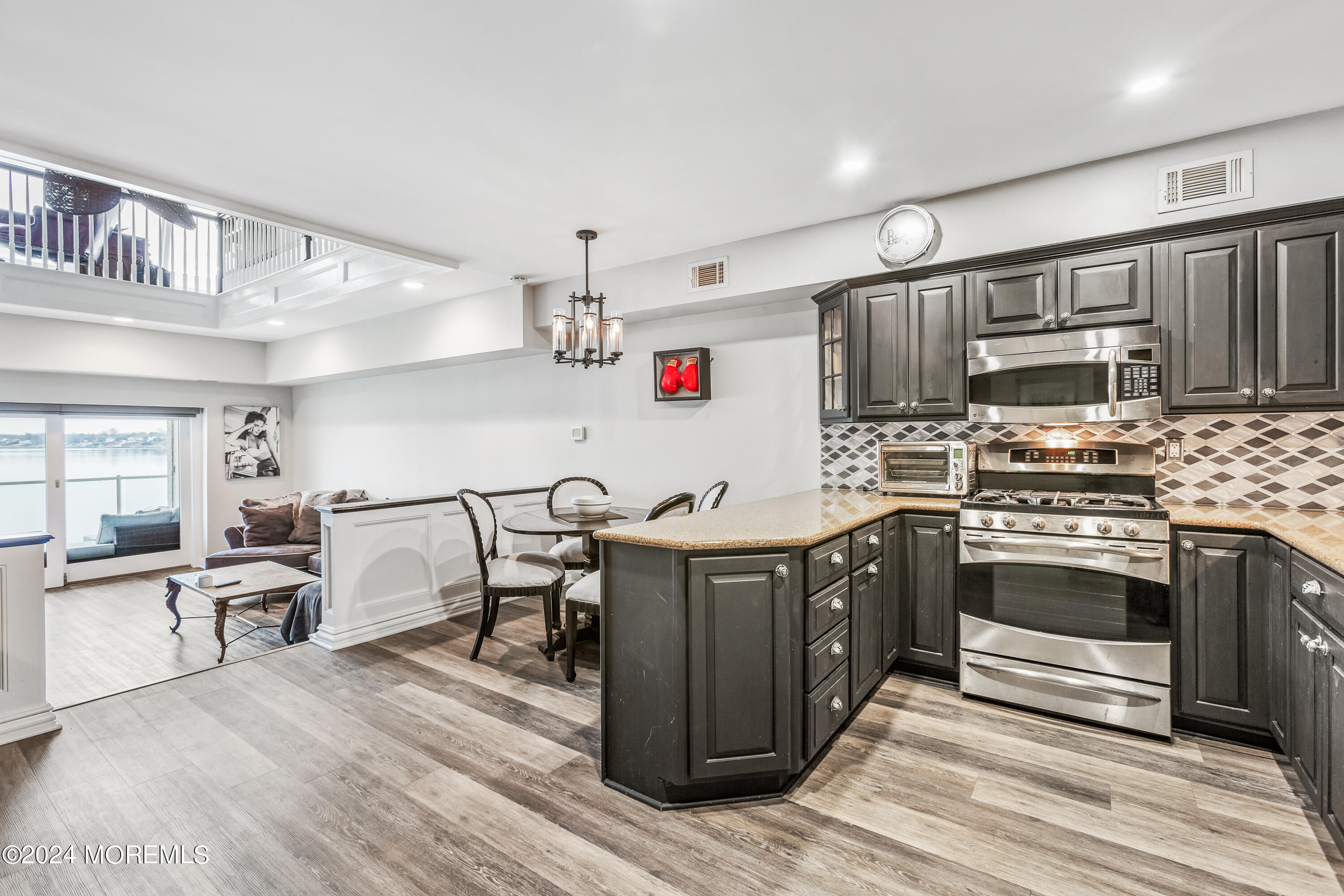 138 Bodman Place, 12