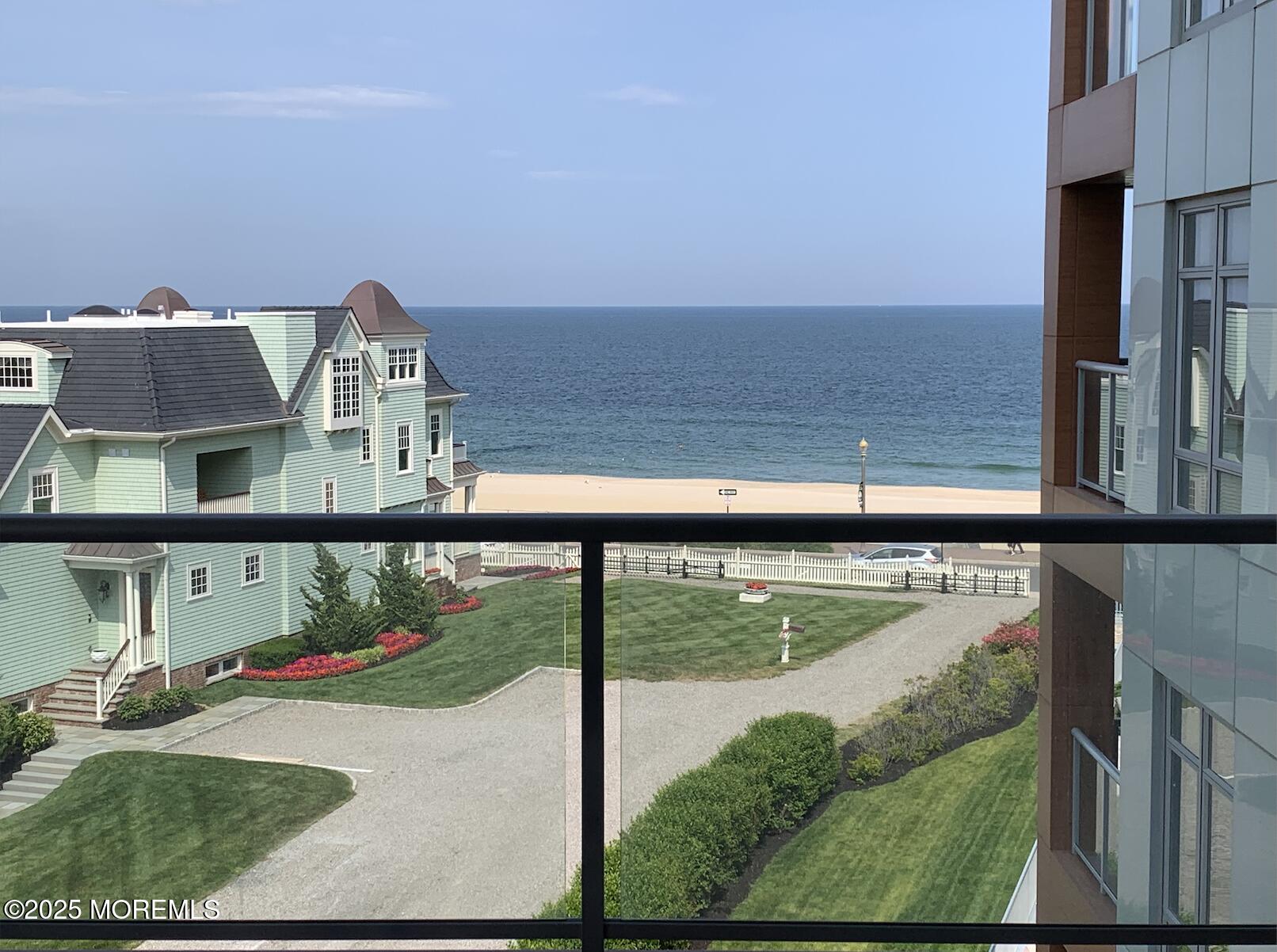 345 Ocean Boulevard, 206