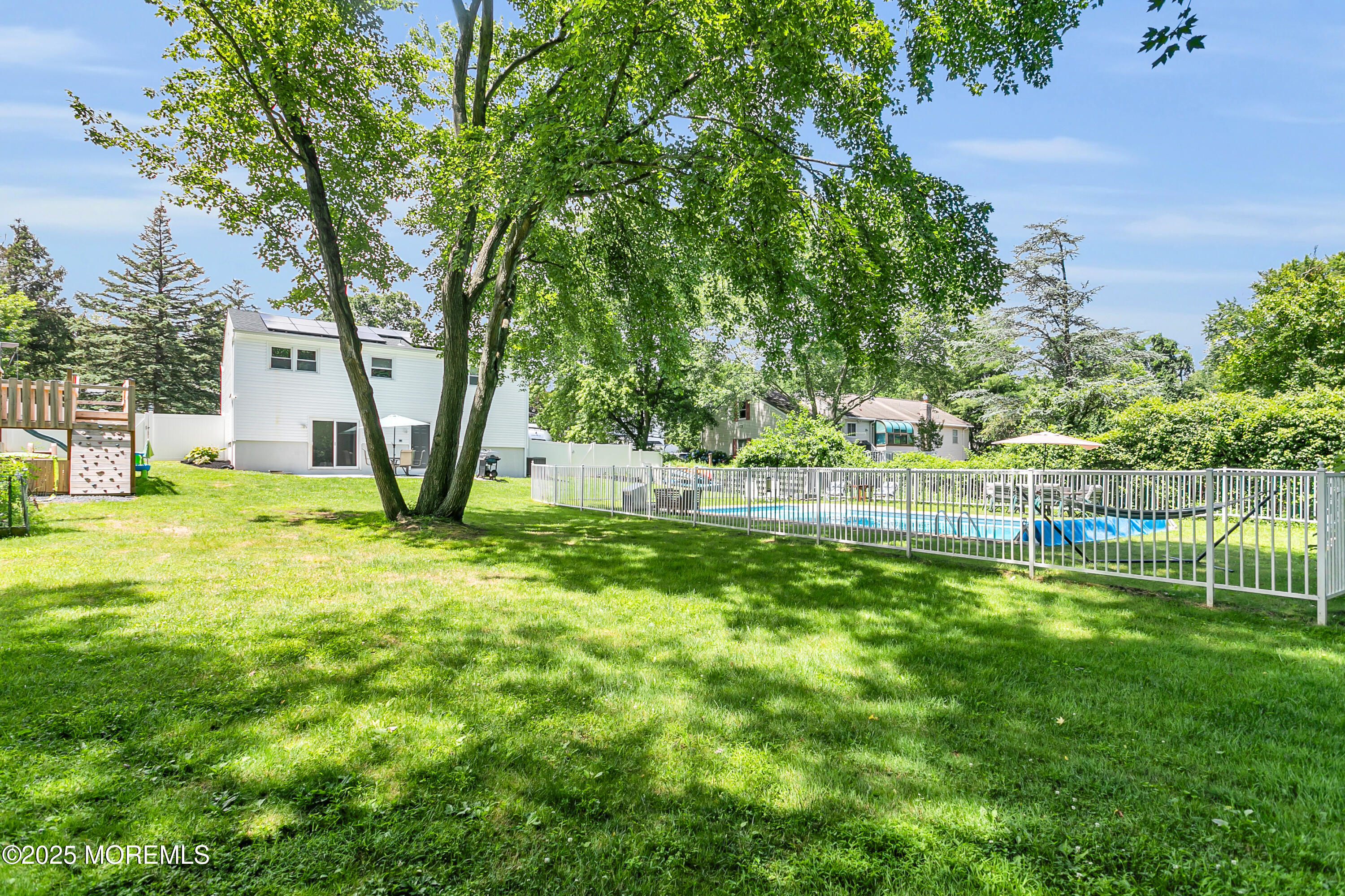 180 Grand Avenue
