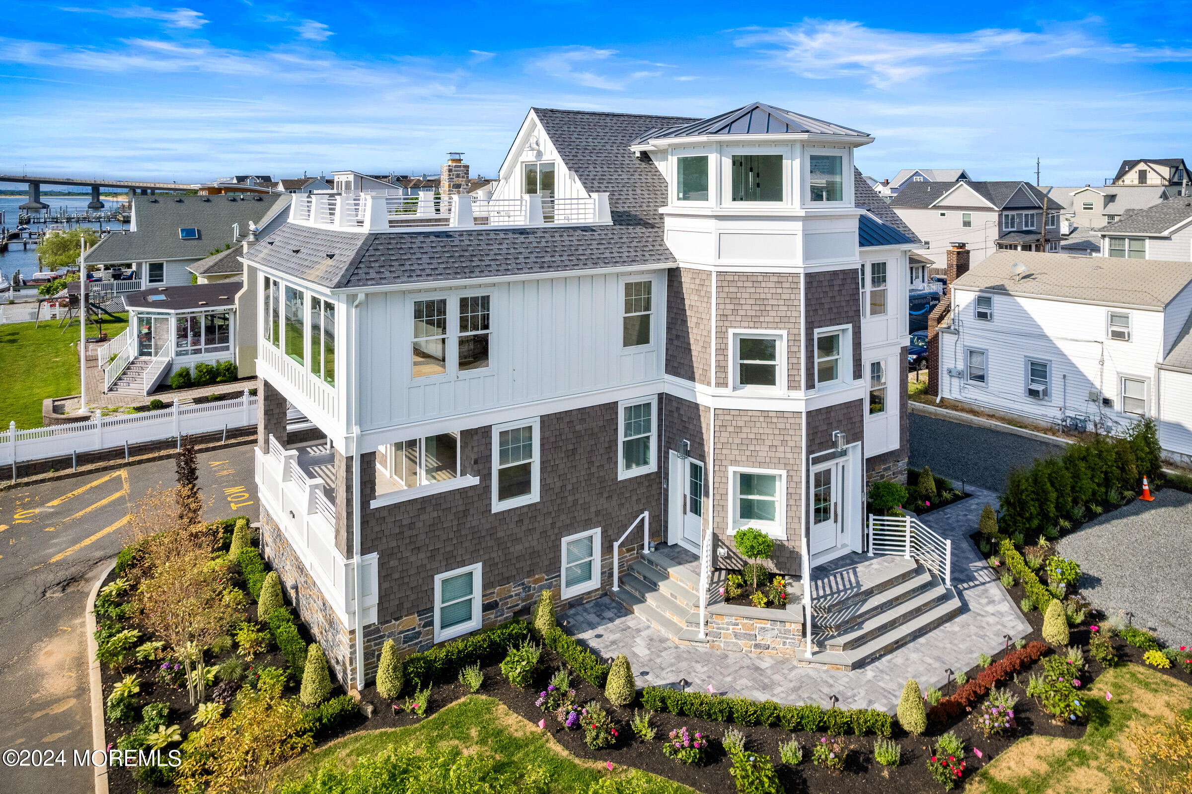 10 Via Ripa Way, 1