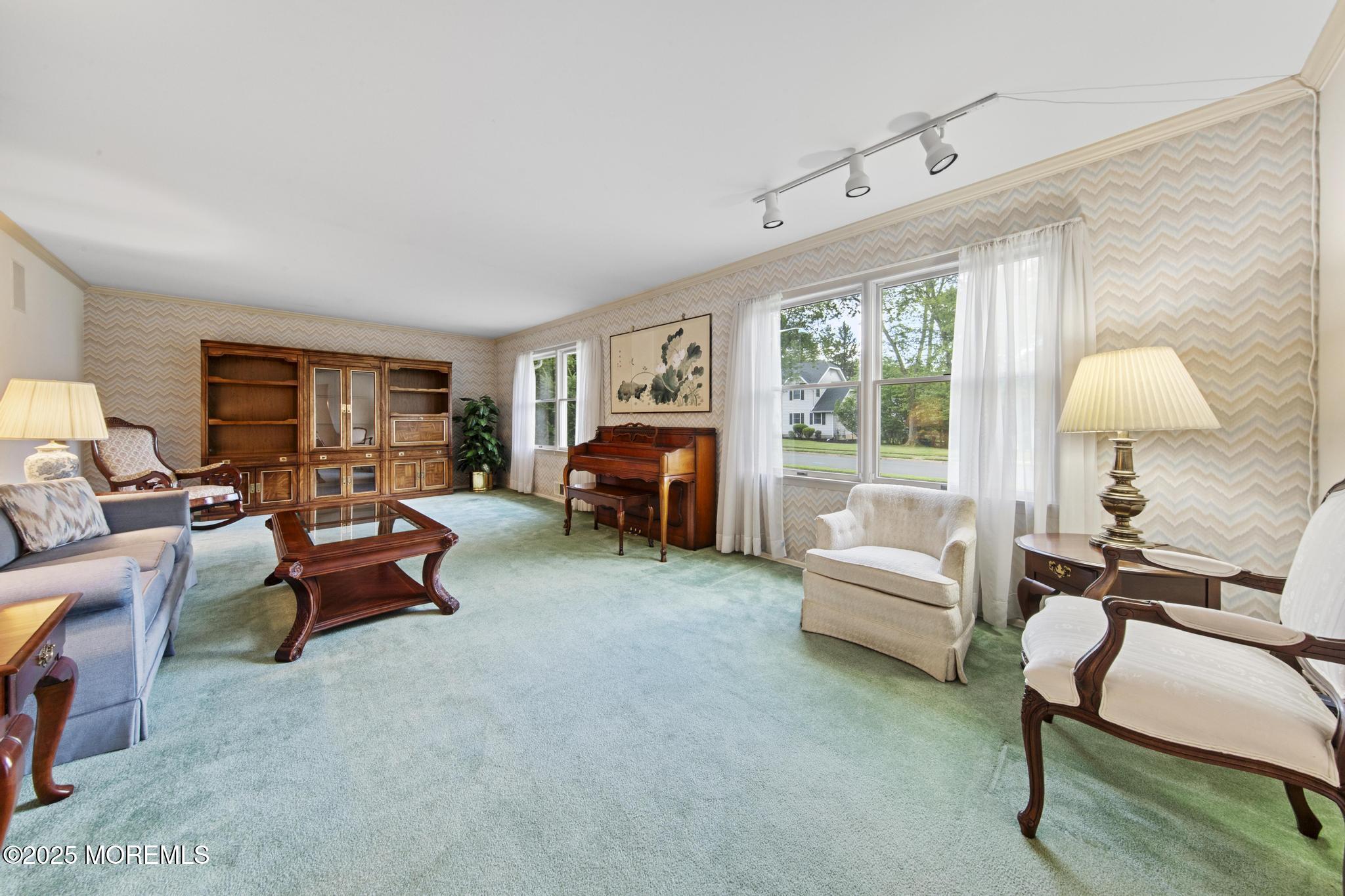 18 Mulberry Lane