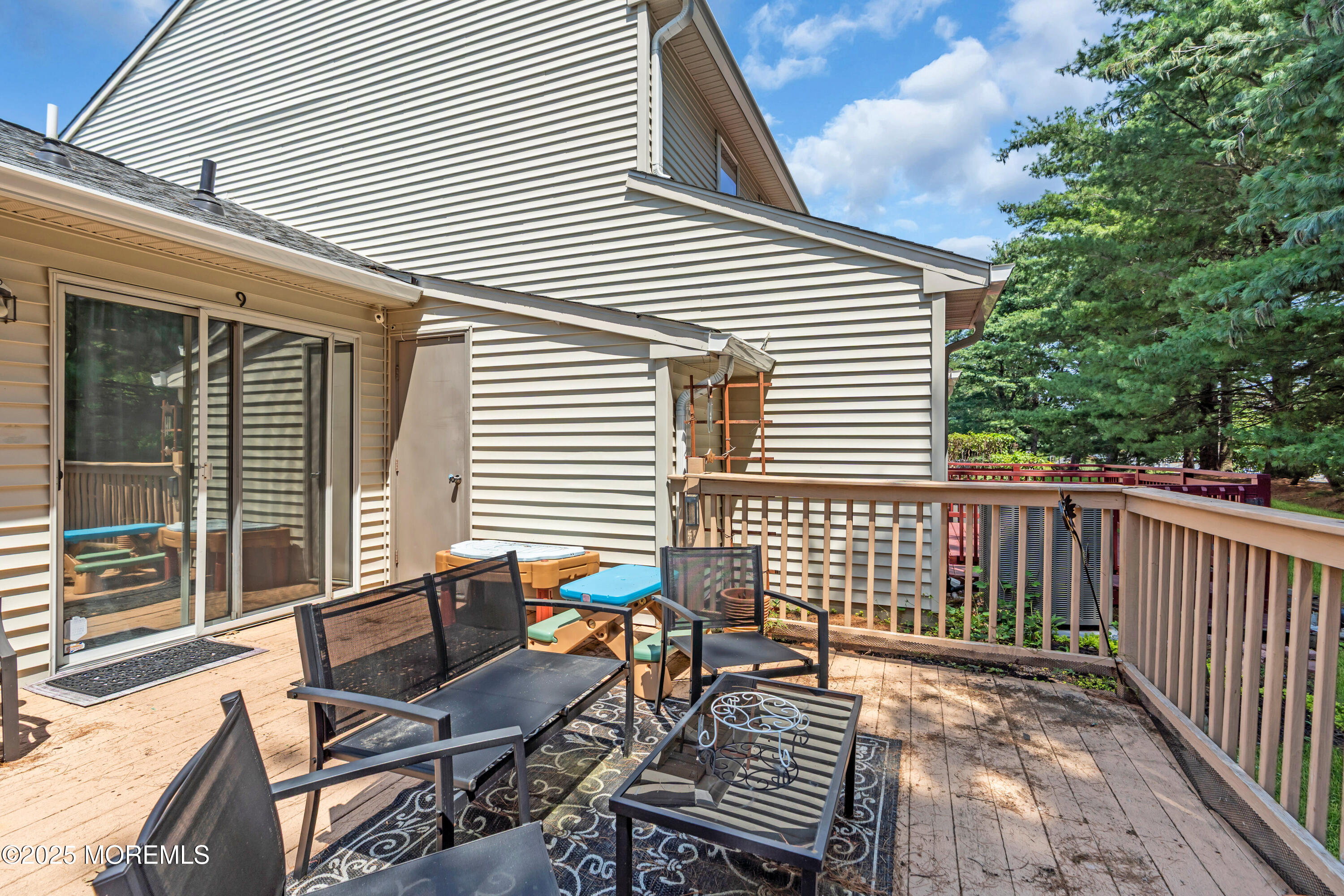 9 Ambrose Lane, 141