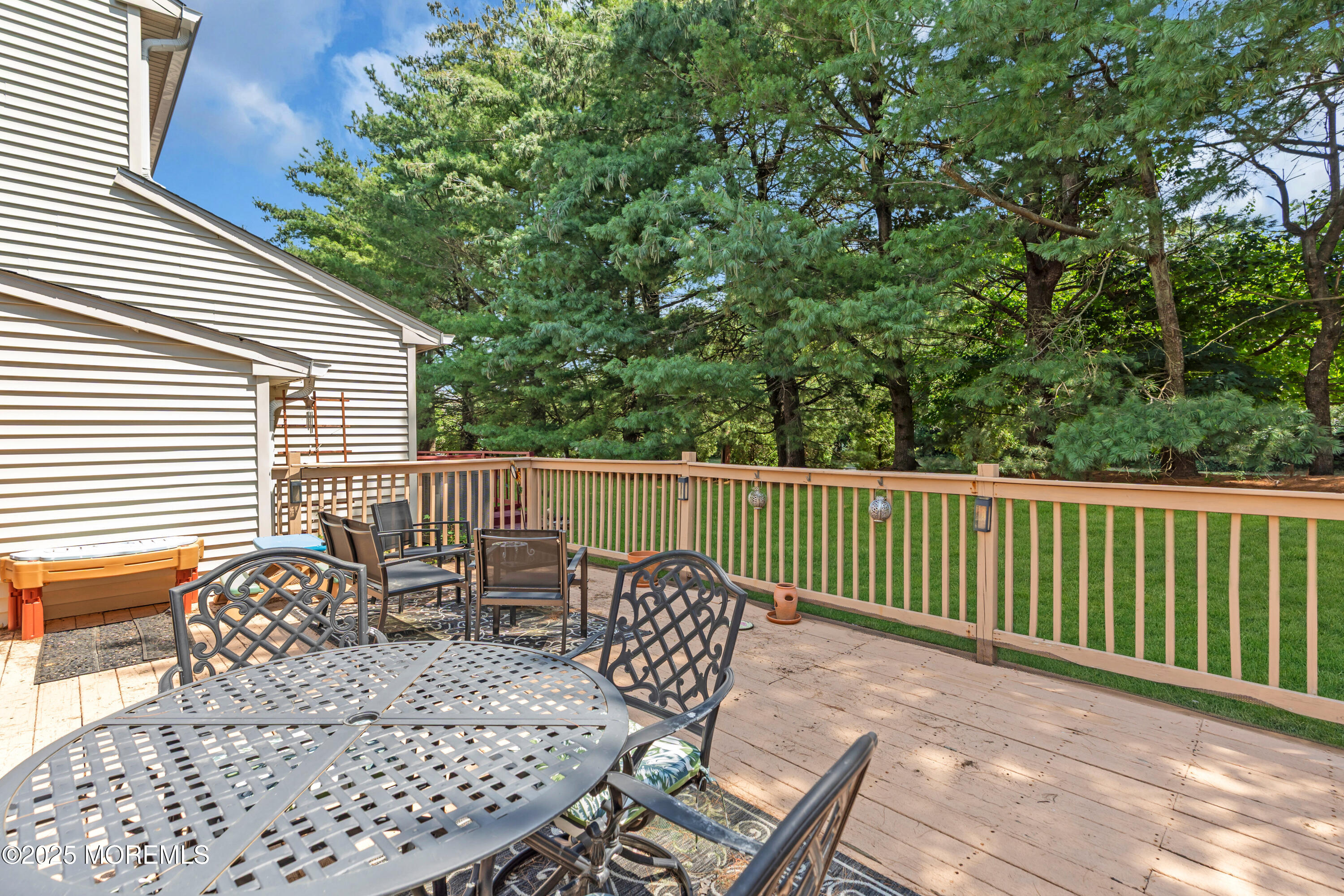 9 Ambrose Lane, 141