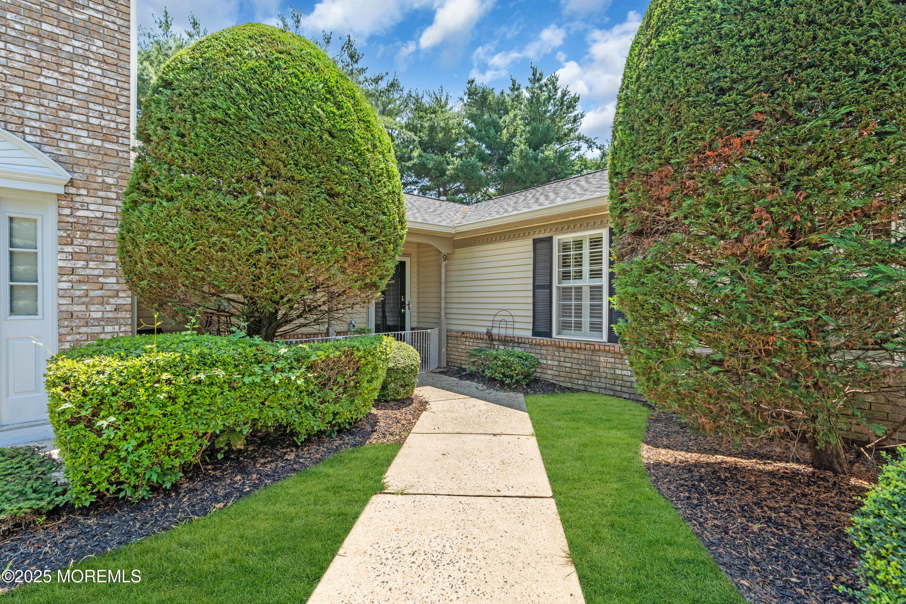 9 Ambrose Lane, 141