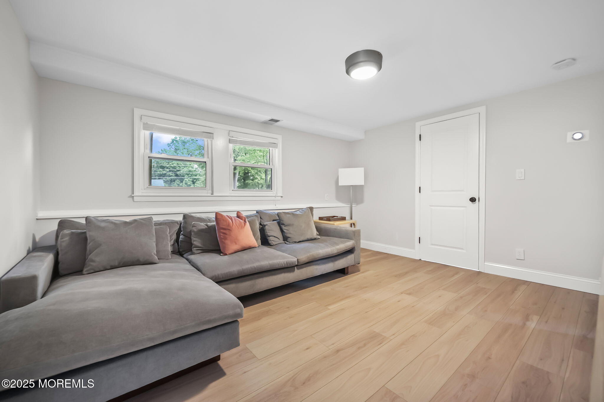 13 Woodland Road