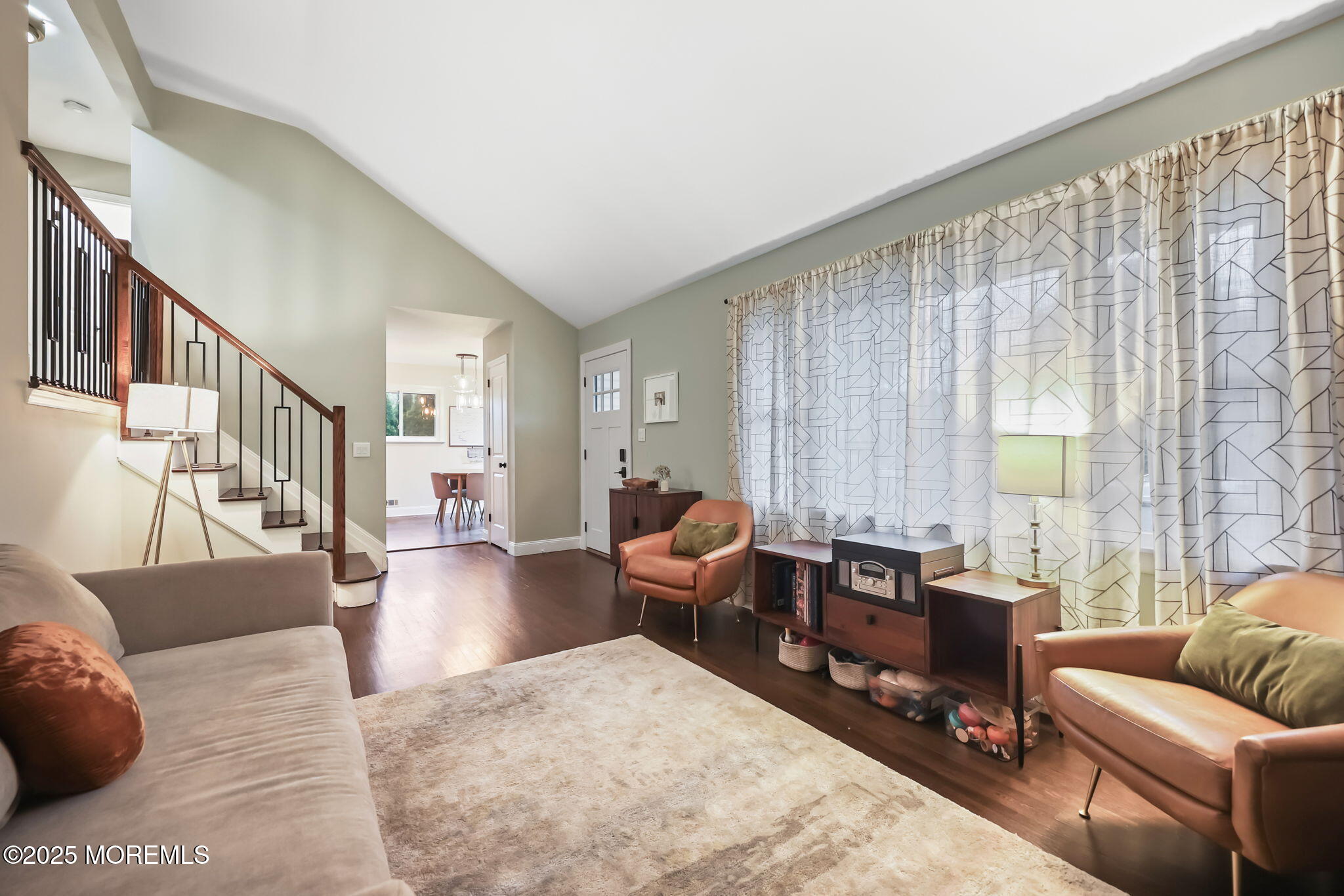 13 Woodland Road