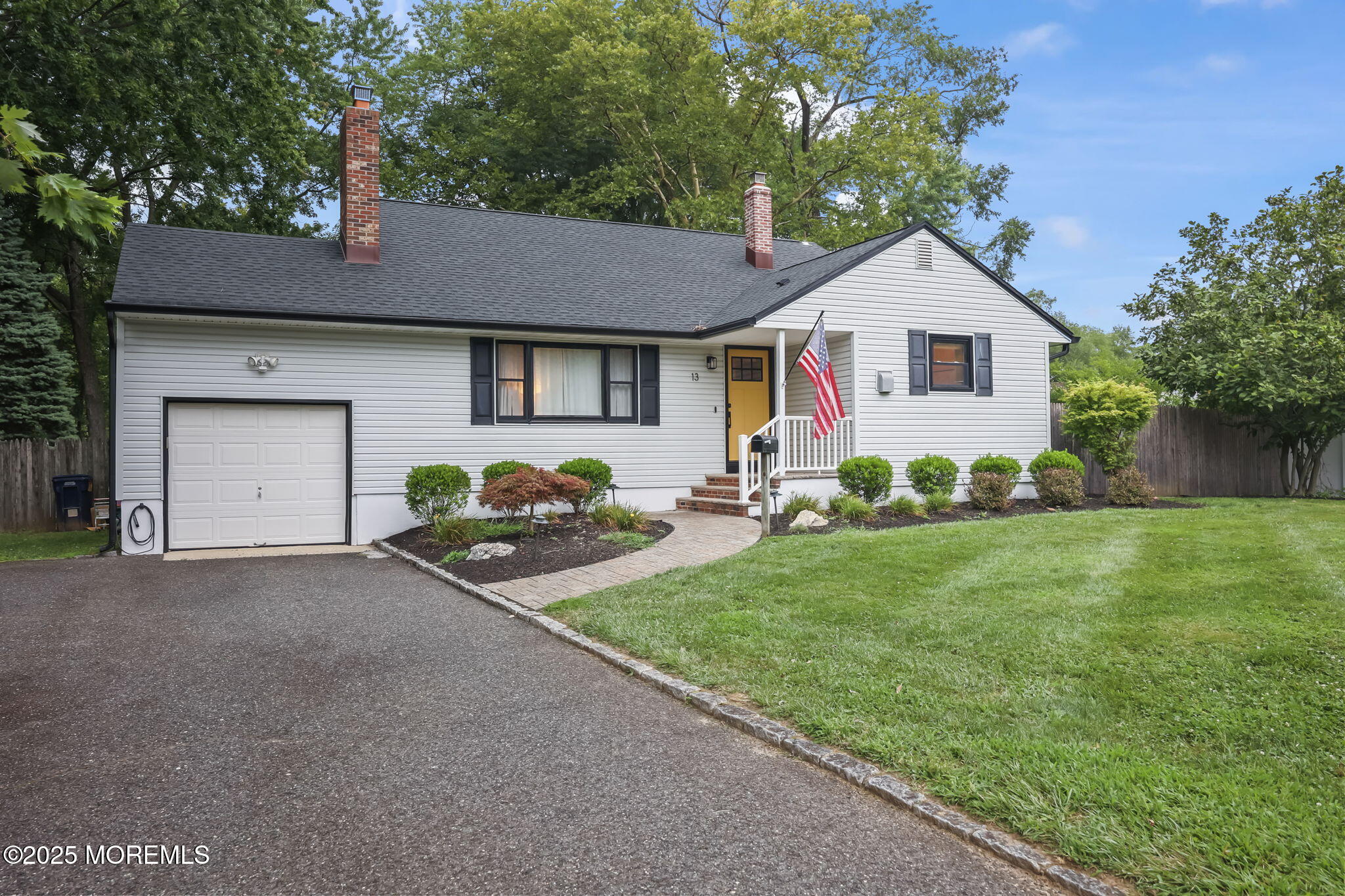 13 Woodland Road