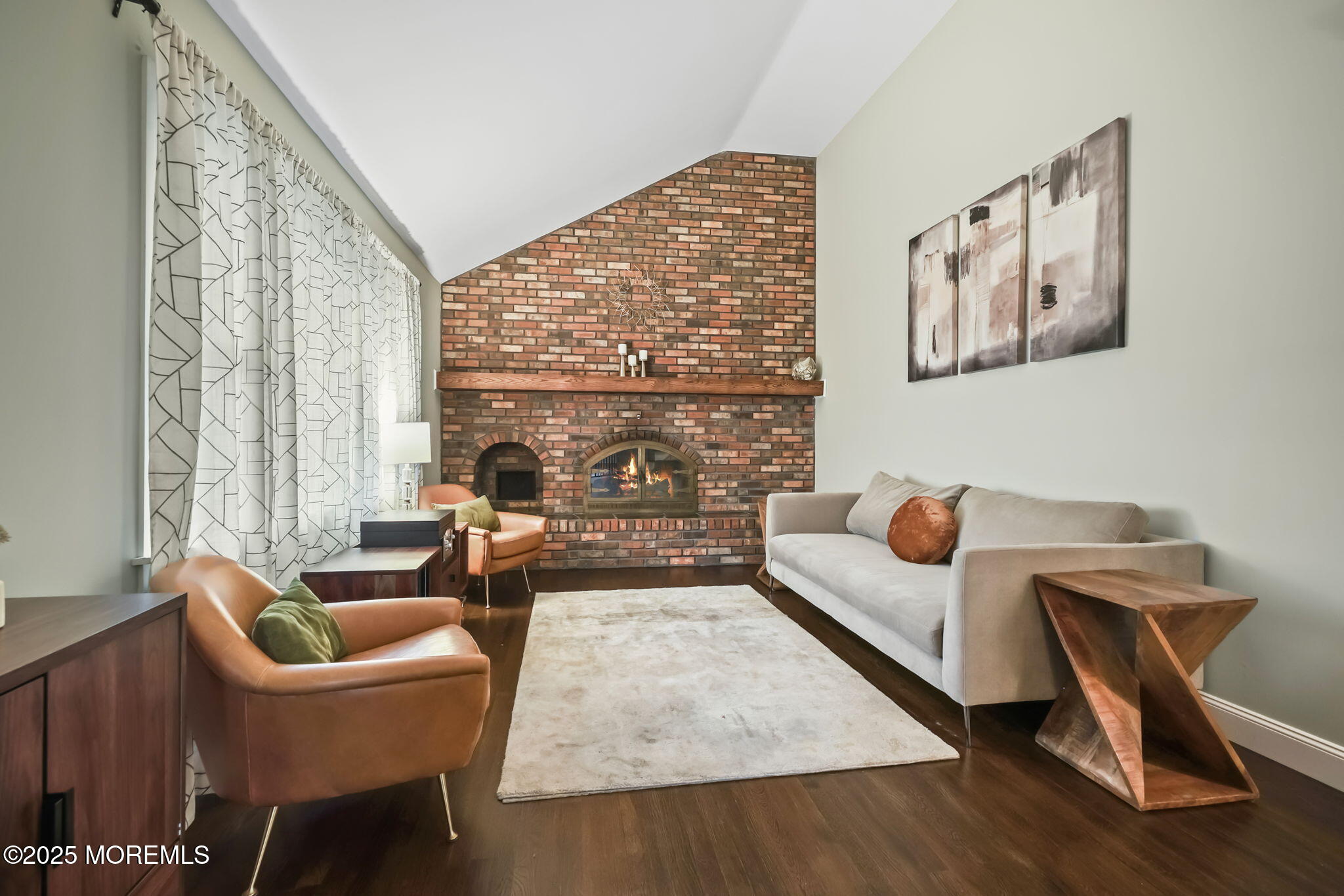 13 Woodland Road