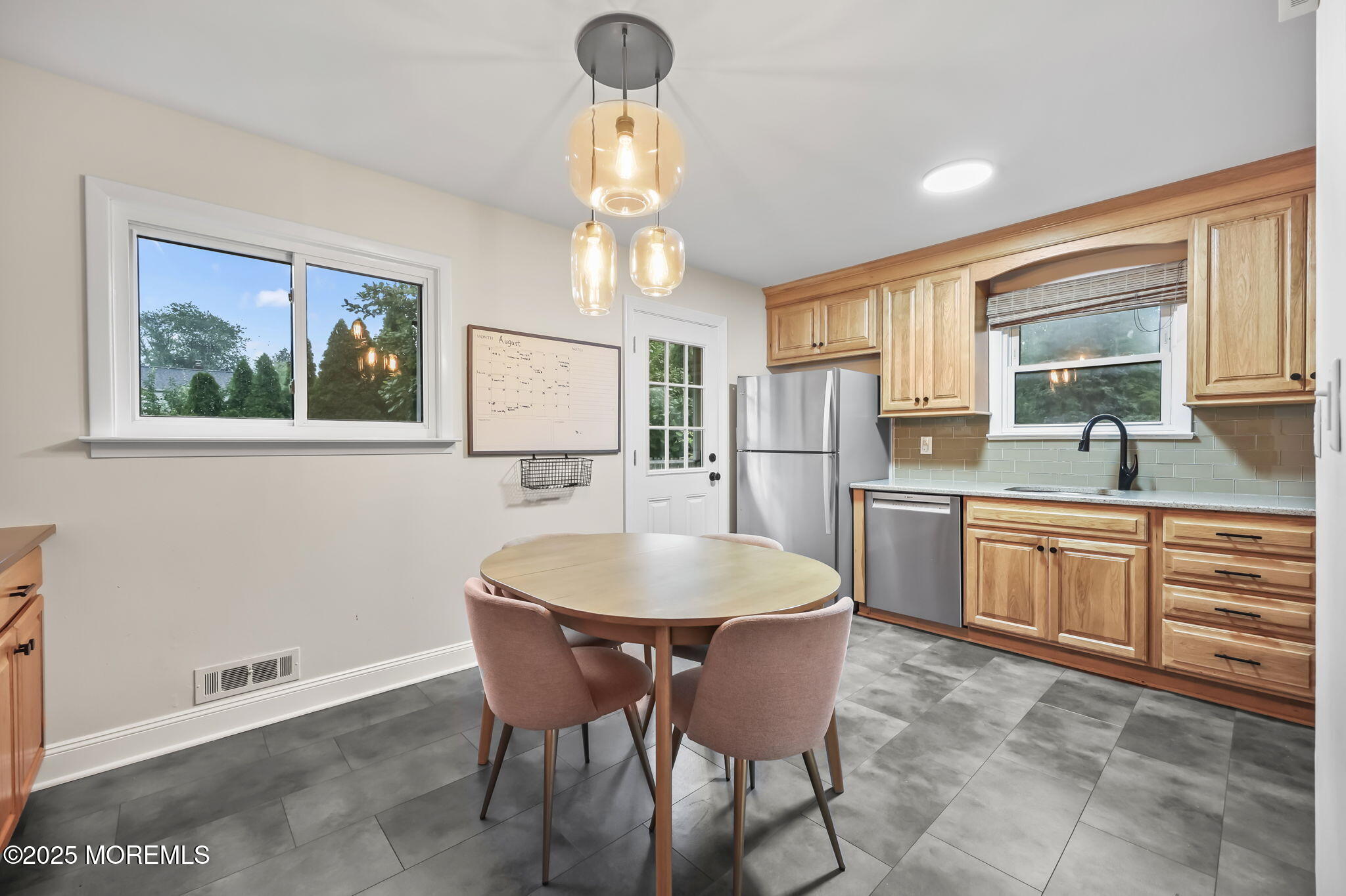 13 Woodland Road