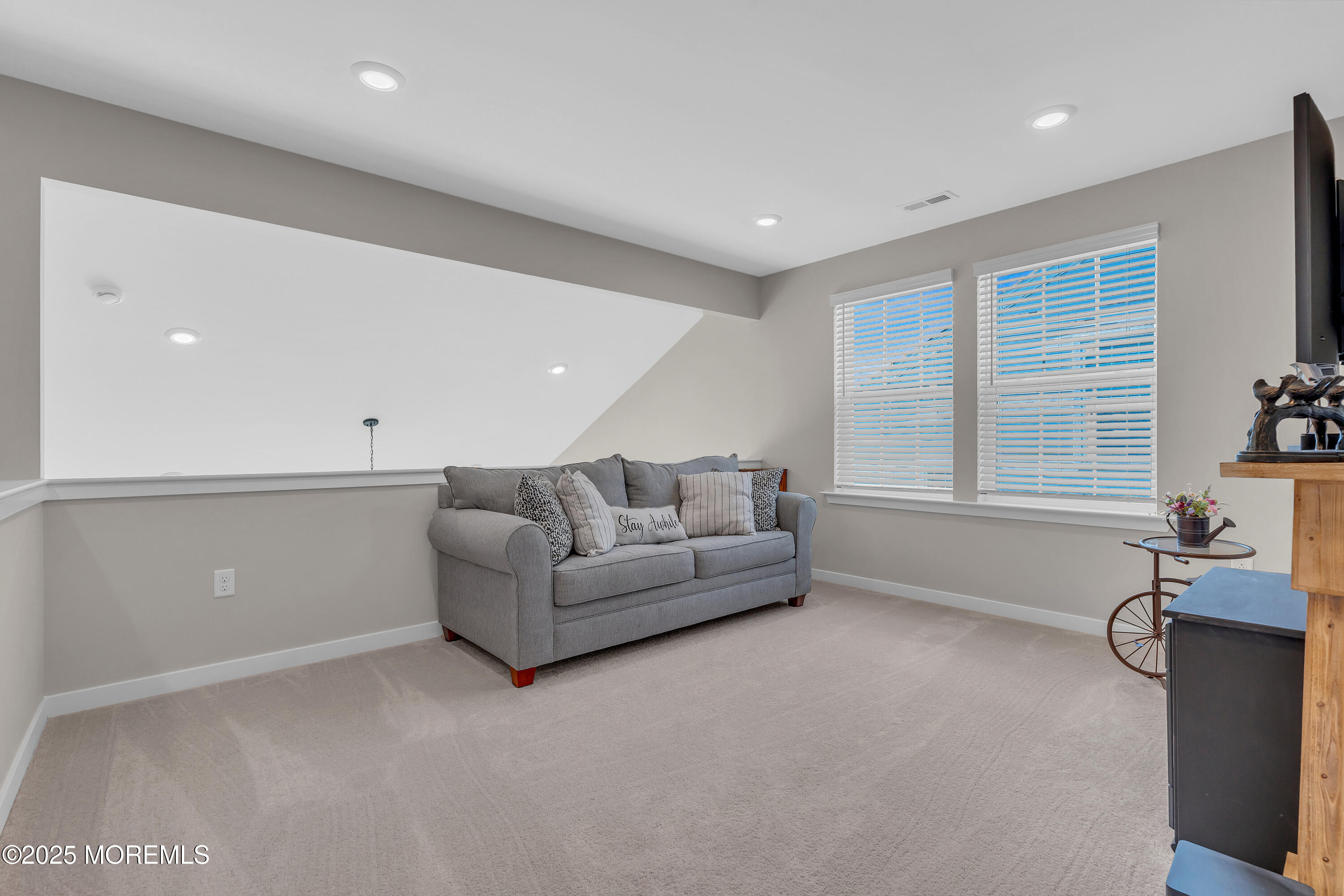 21 Gulfstream Road