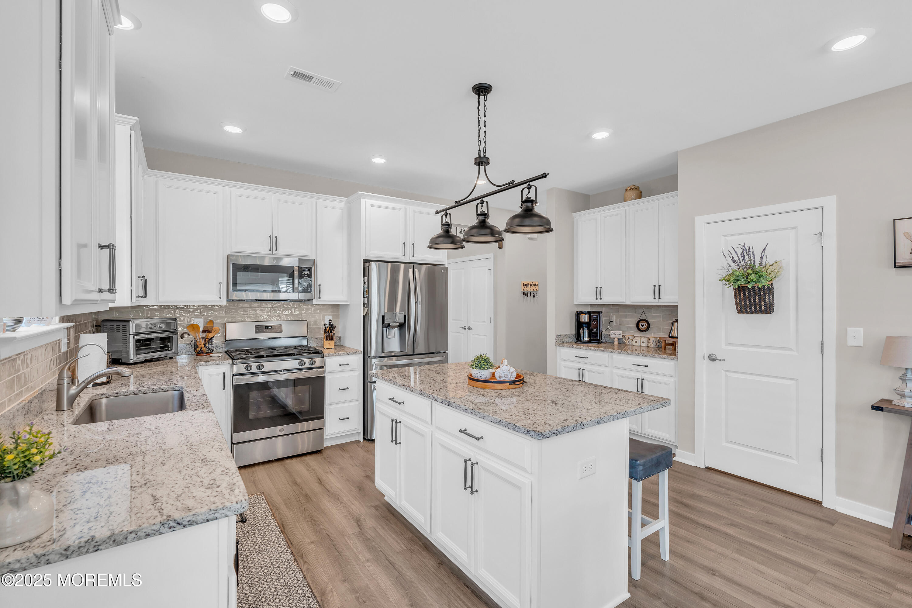 21 Gulfstream Road