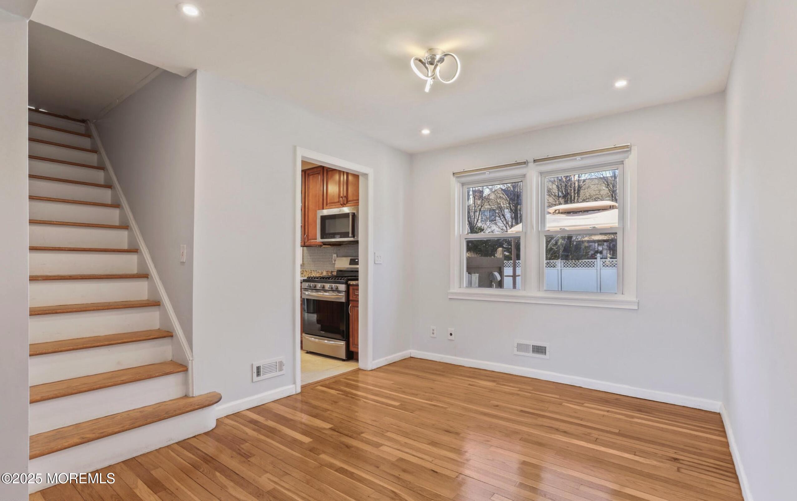 9 Arbor Way