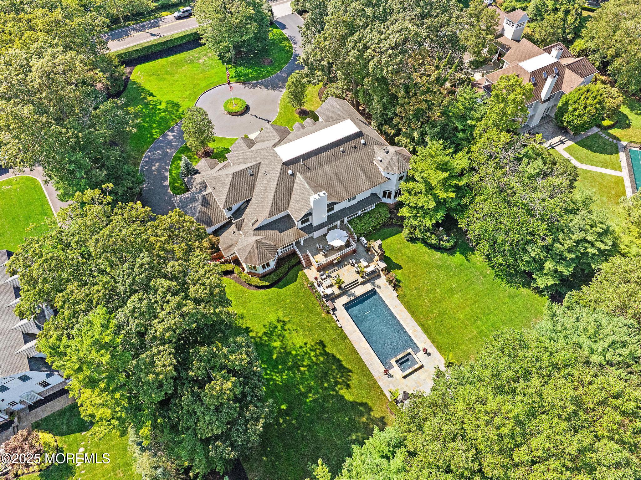 129 Avenue Of Two Rivers