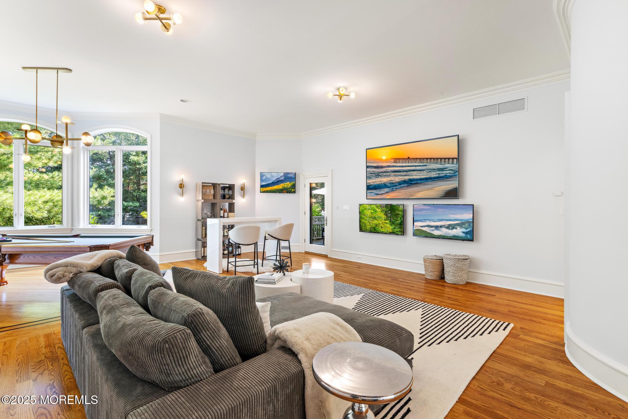 129 Avenue Of Two Rivers