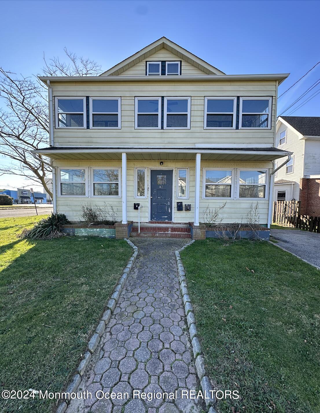 42 Cottage Place, 2