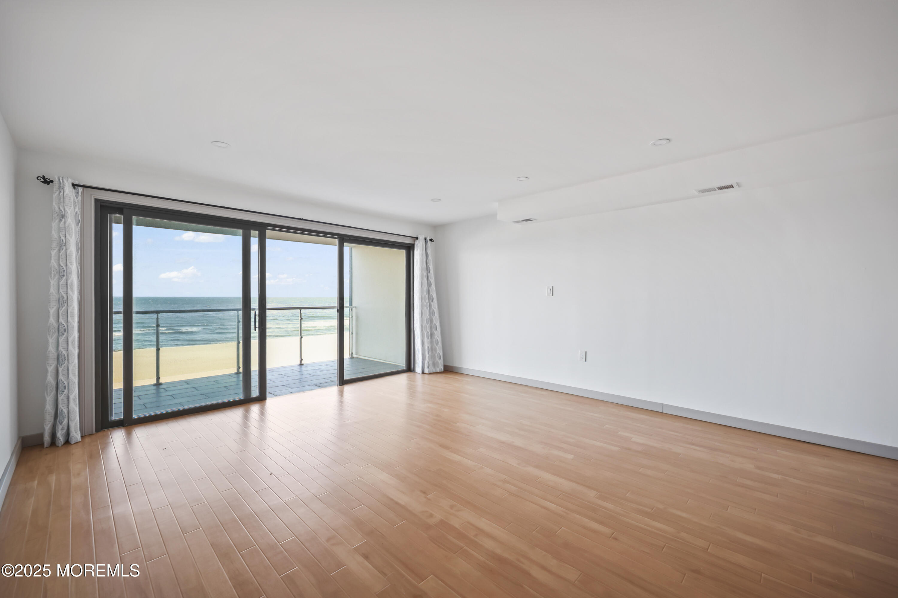 510 Ocean Avenue, 14