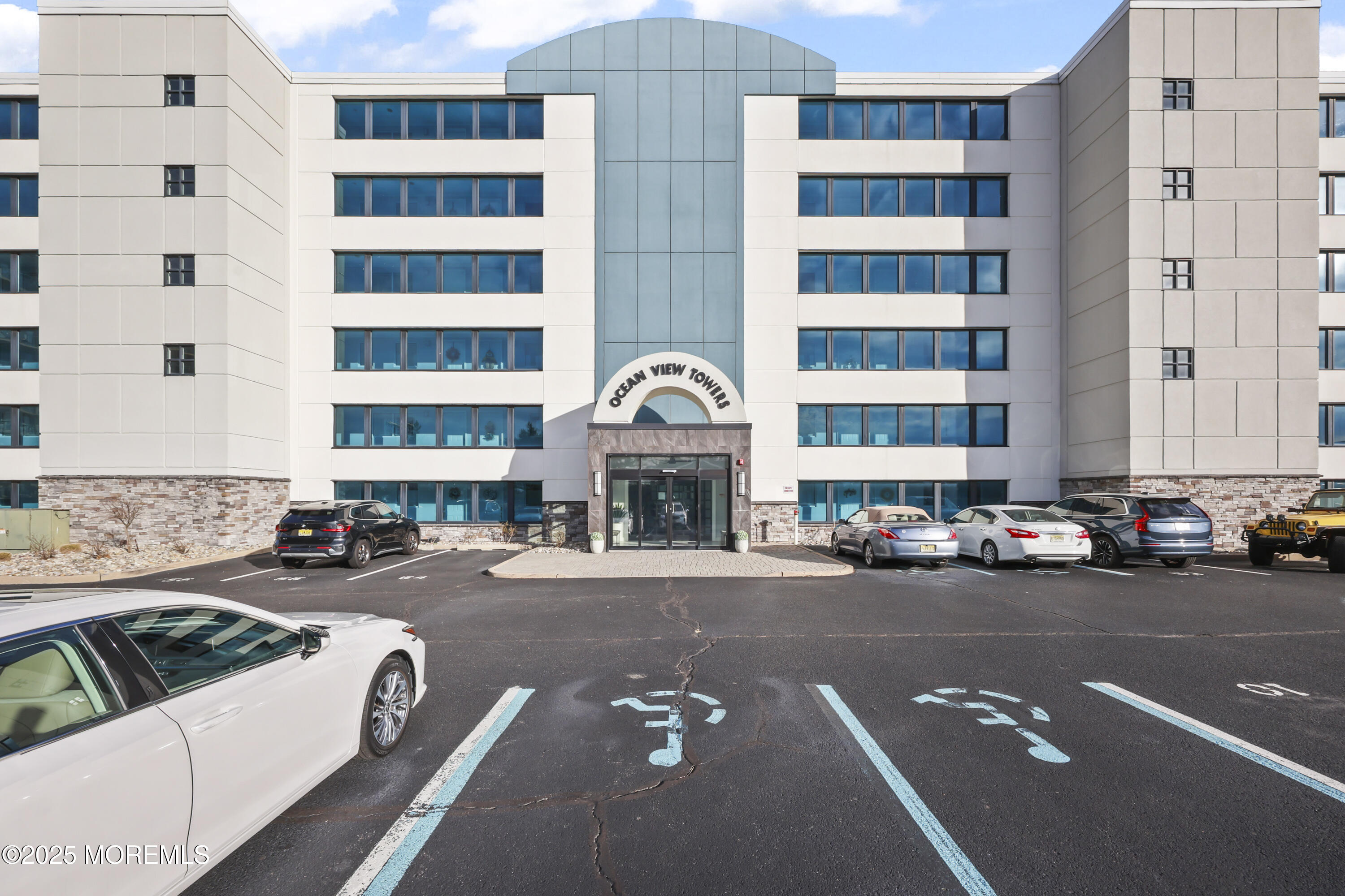 510 Ocean Avenue, 14