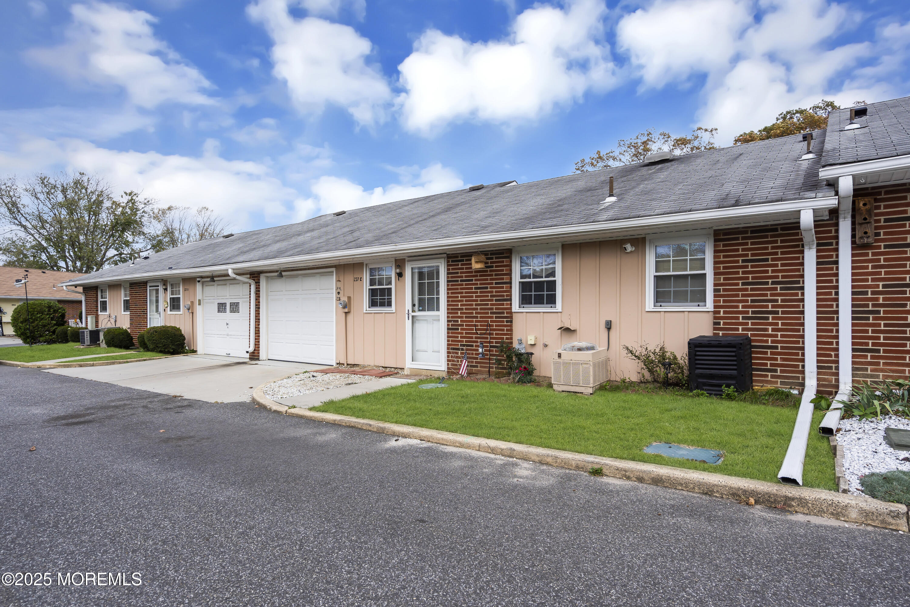 237 Huntington Drive, C