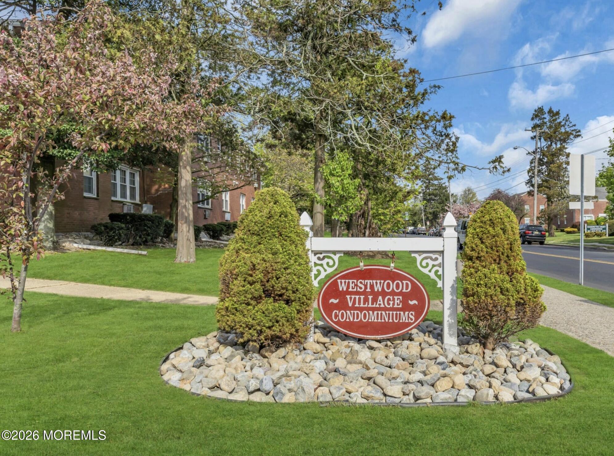 364 Westwood Avenue 5