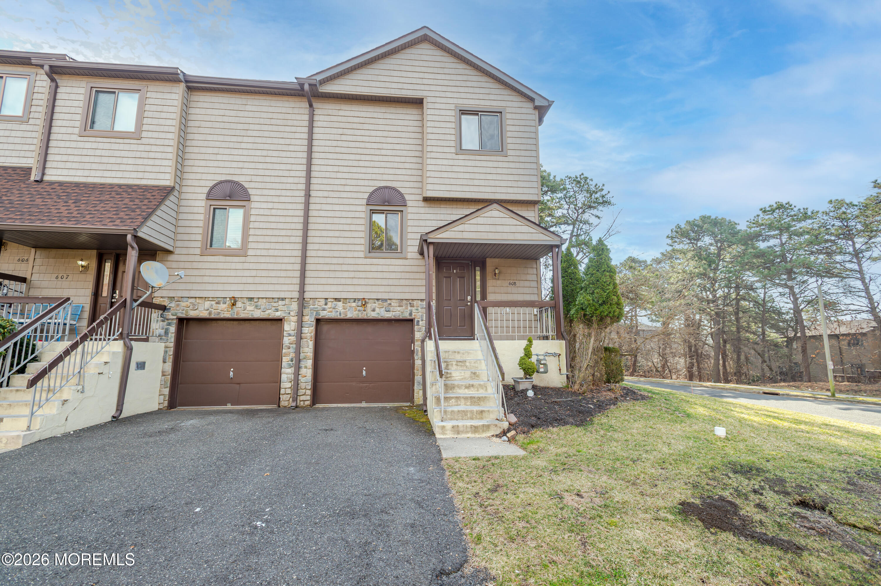 608 Alpine Trail