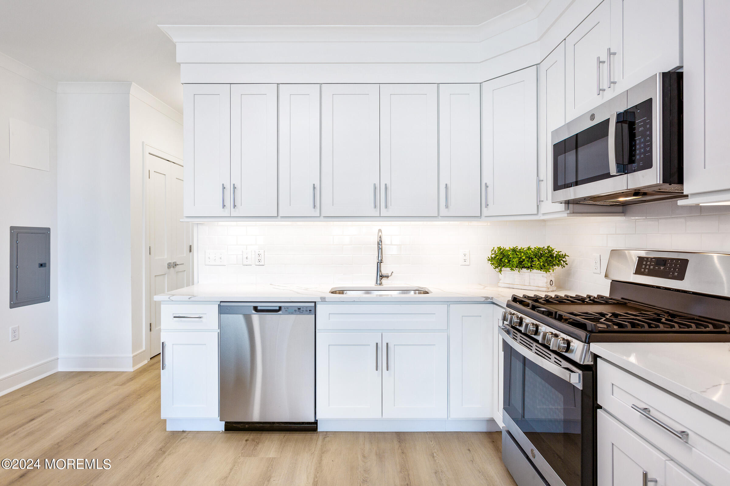 298 Westwood Avenue 304