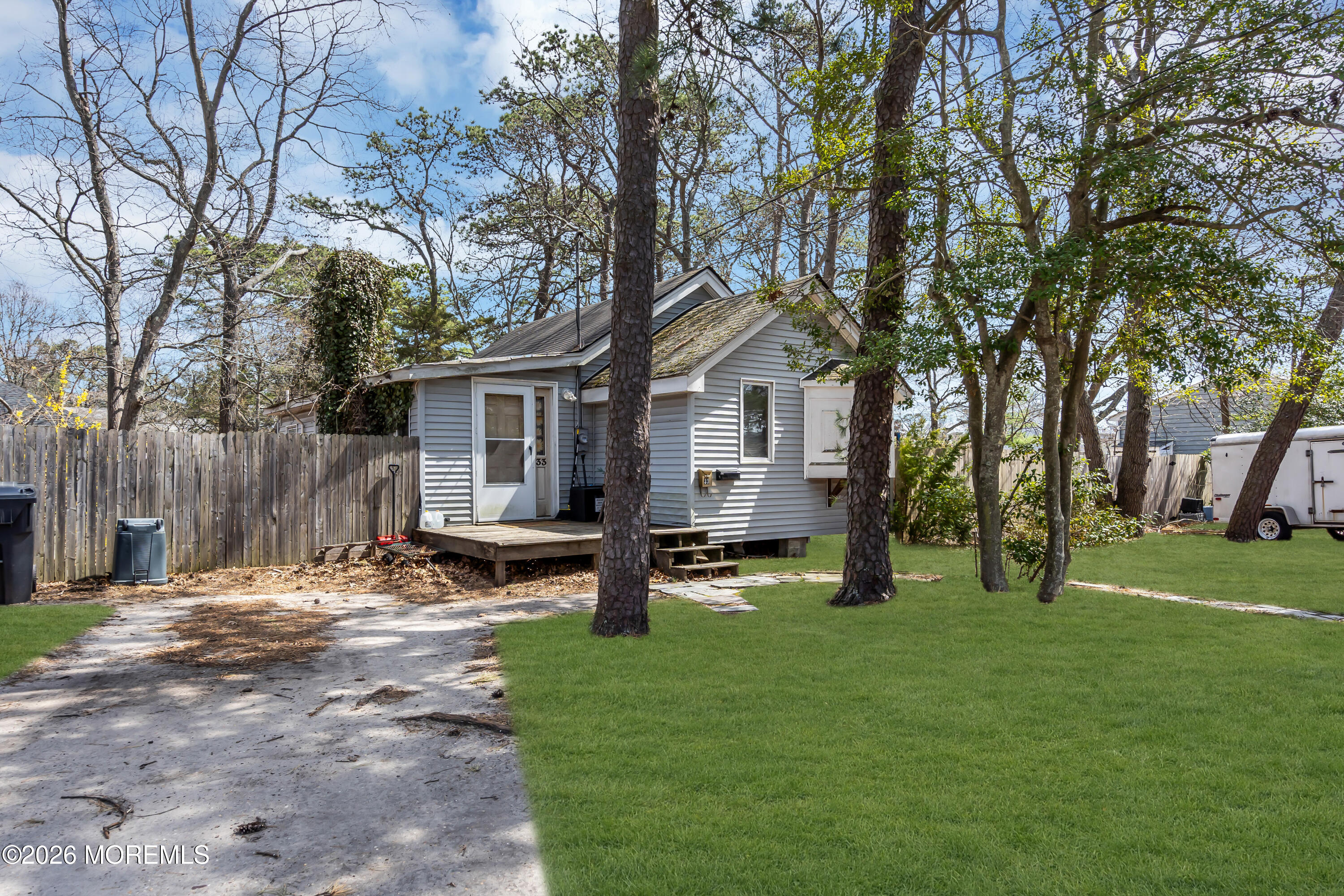 33 Wintergreen Avenue