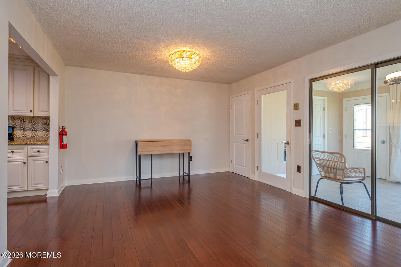 122 Manchester Court