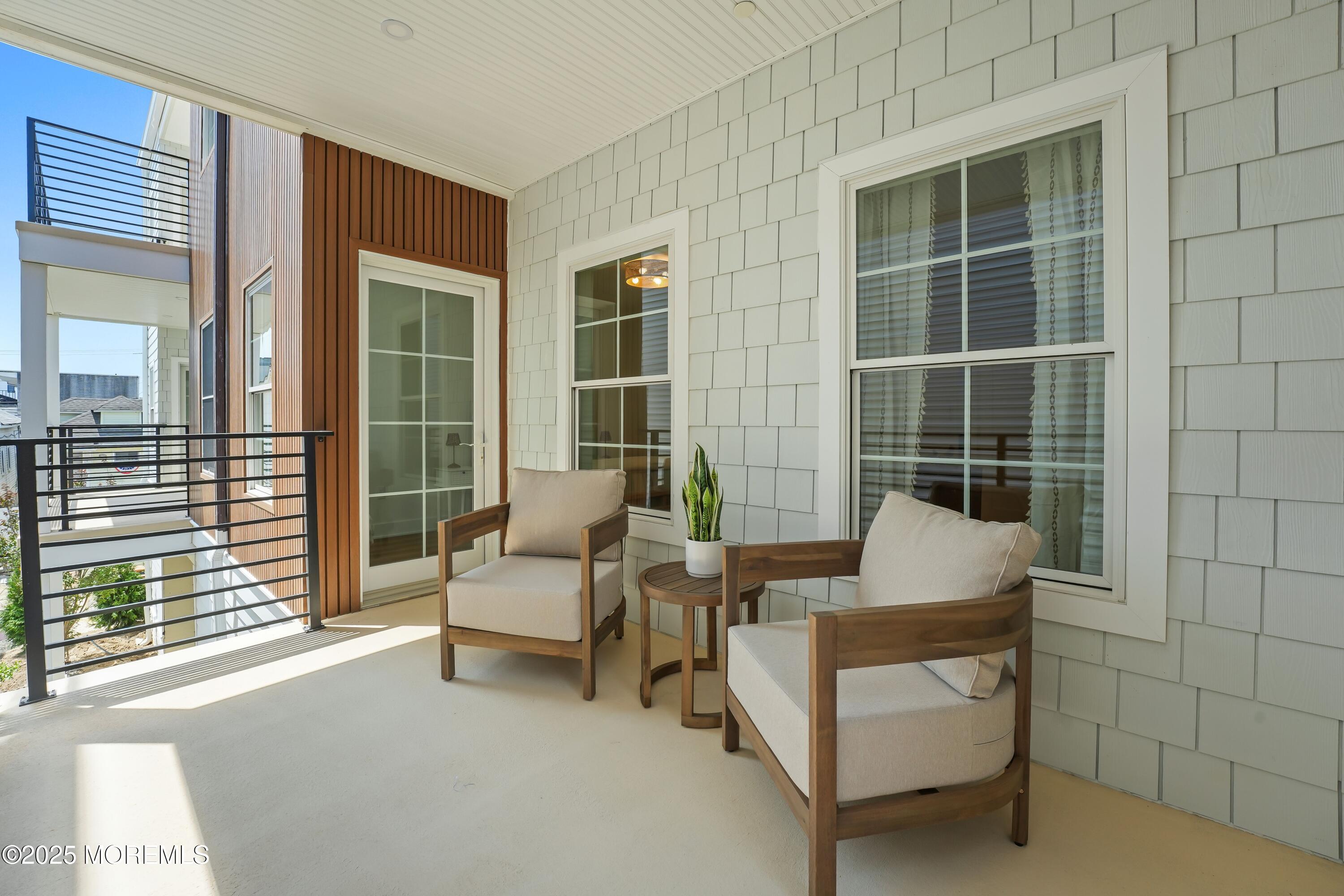 33 Hamilton Avenue Unit 2