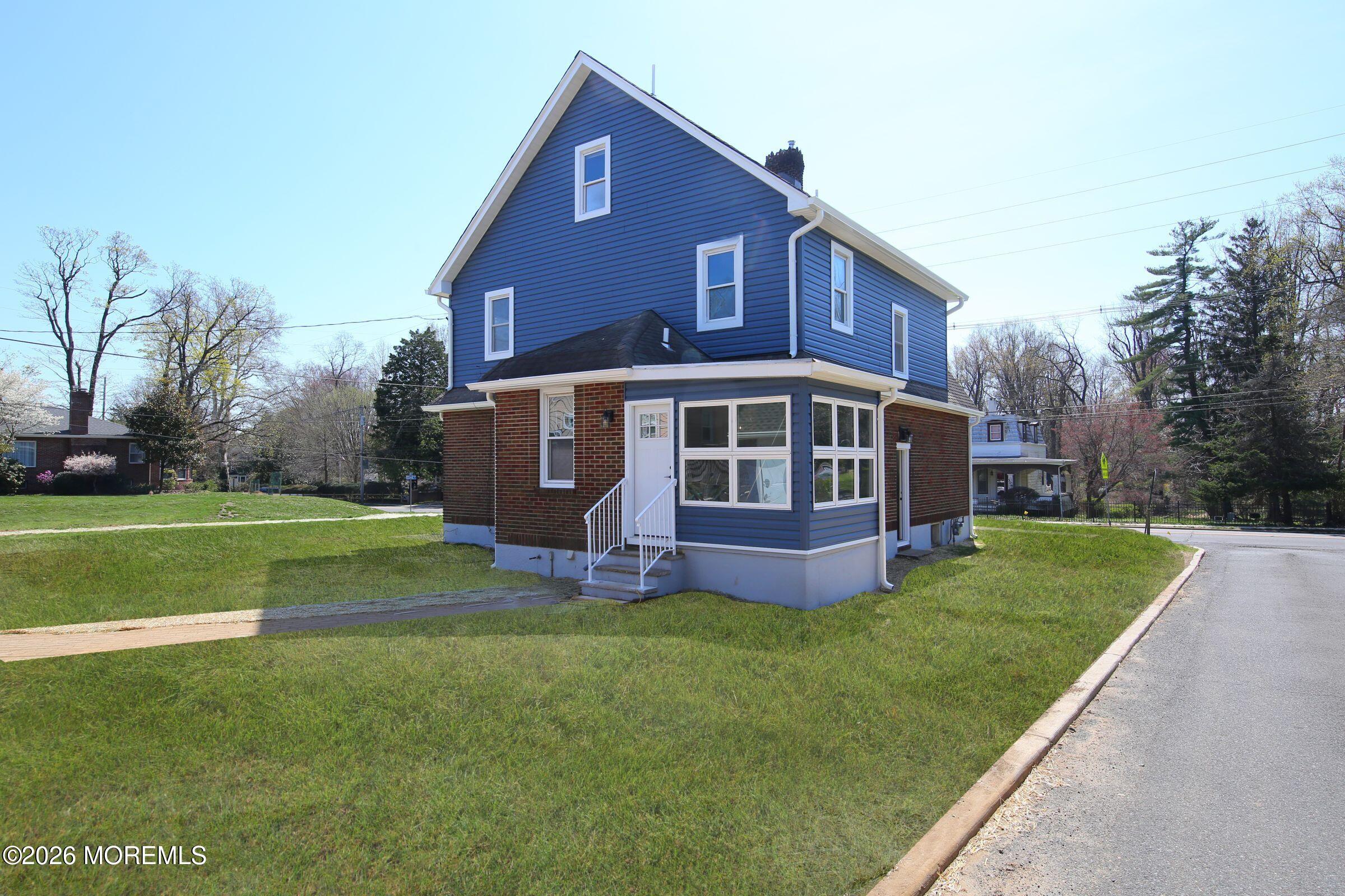 310 Branch Avenue