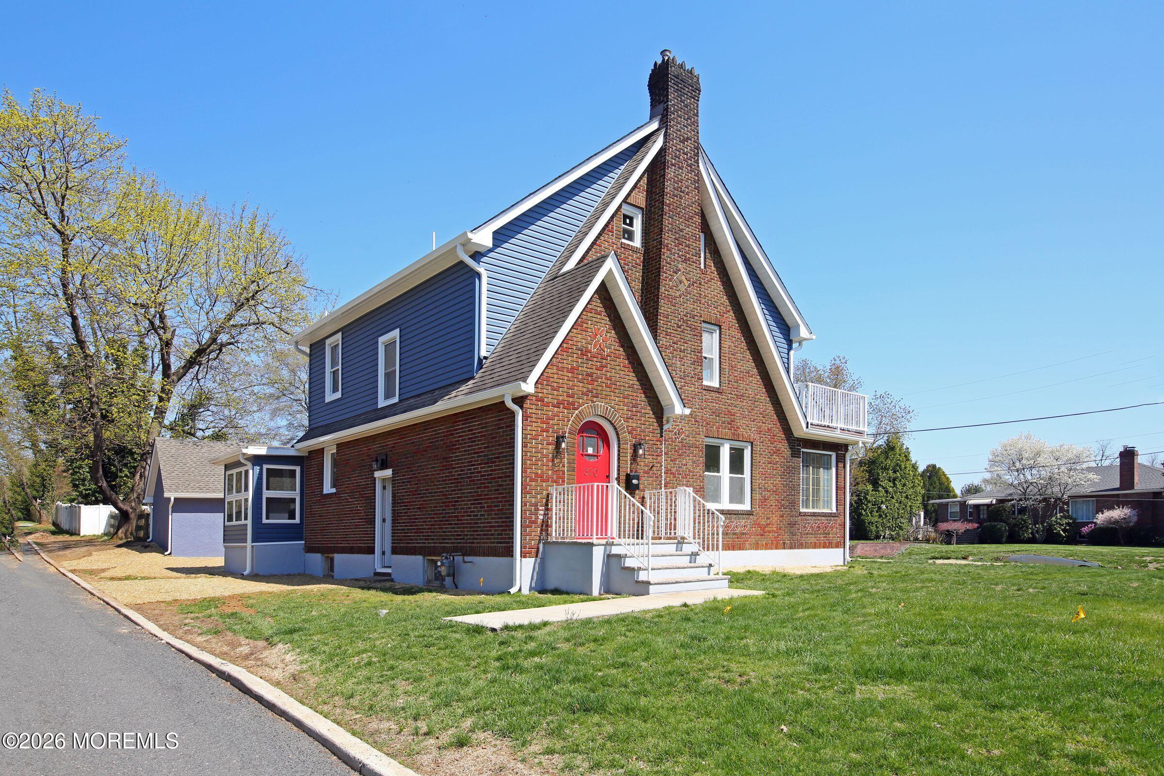 310 Branch Avenue