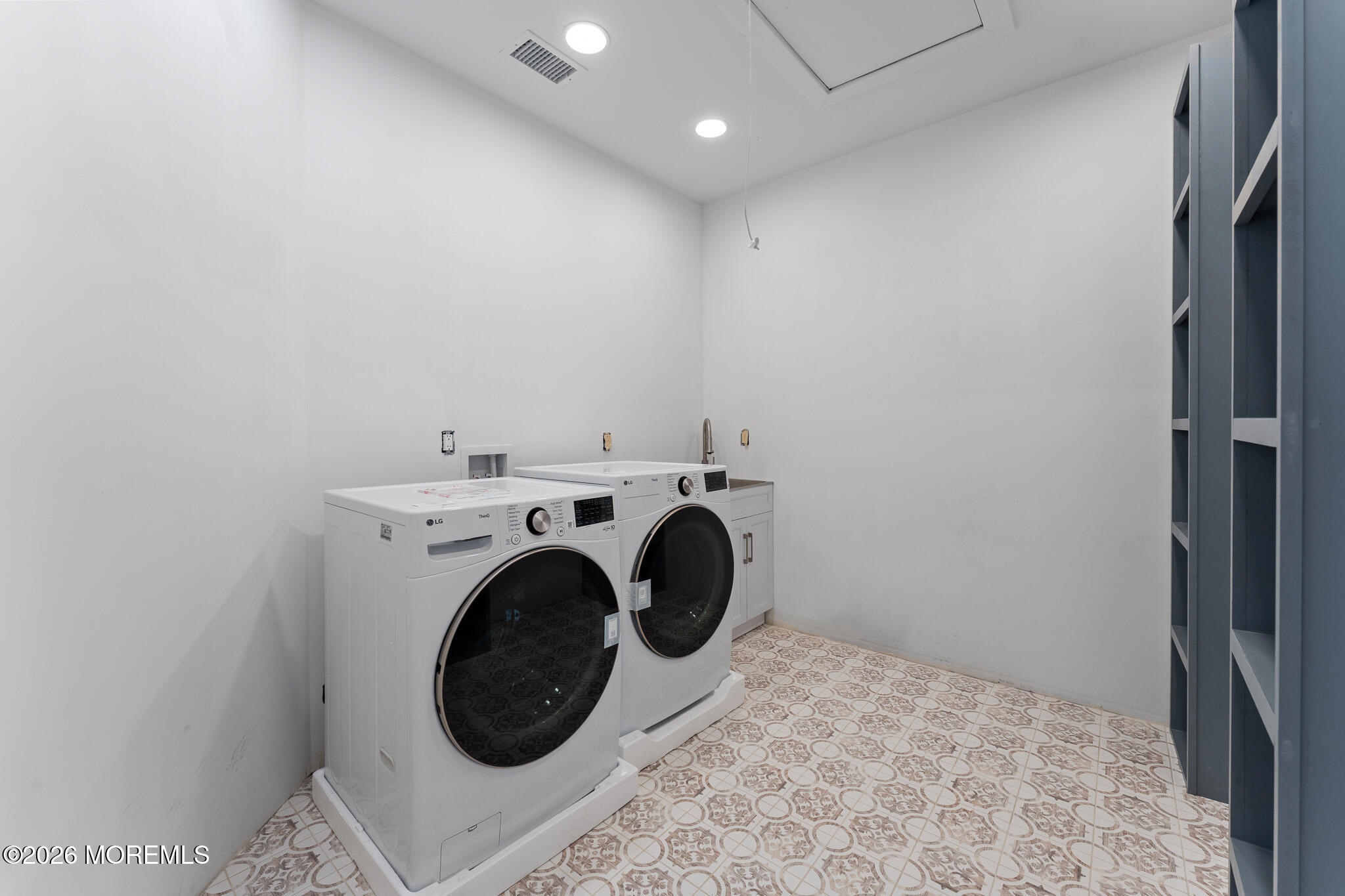 76 Back Bone Hill Road