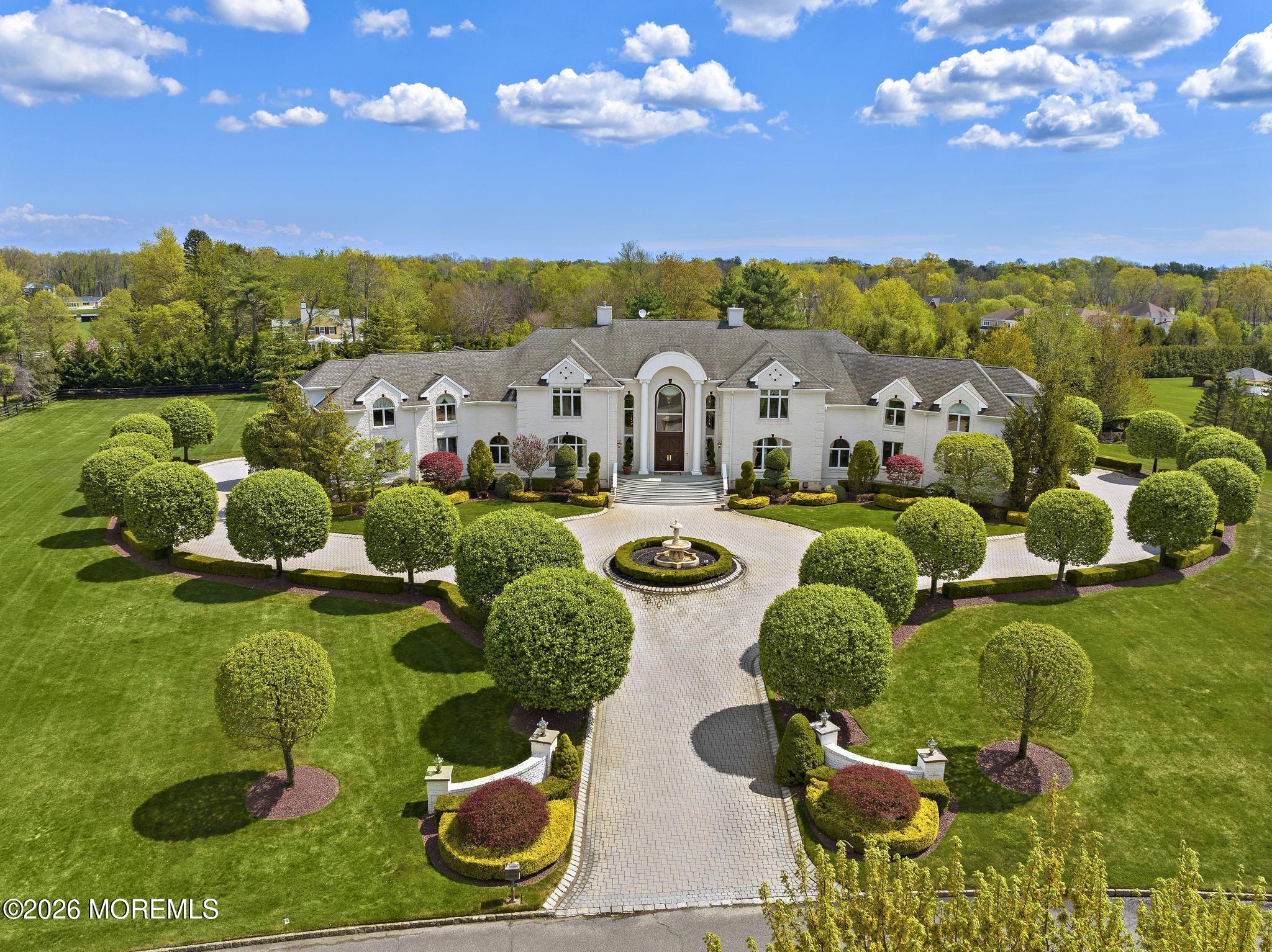 15 Deputy Minister Drive