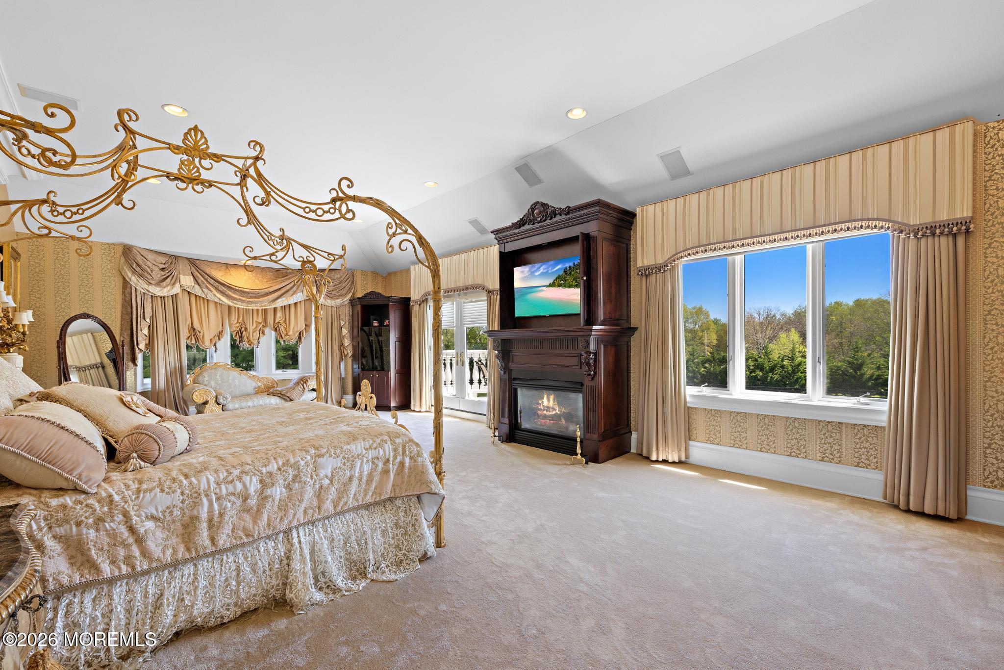 15 Deputy Minister Drive