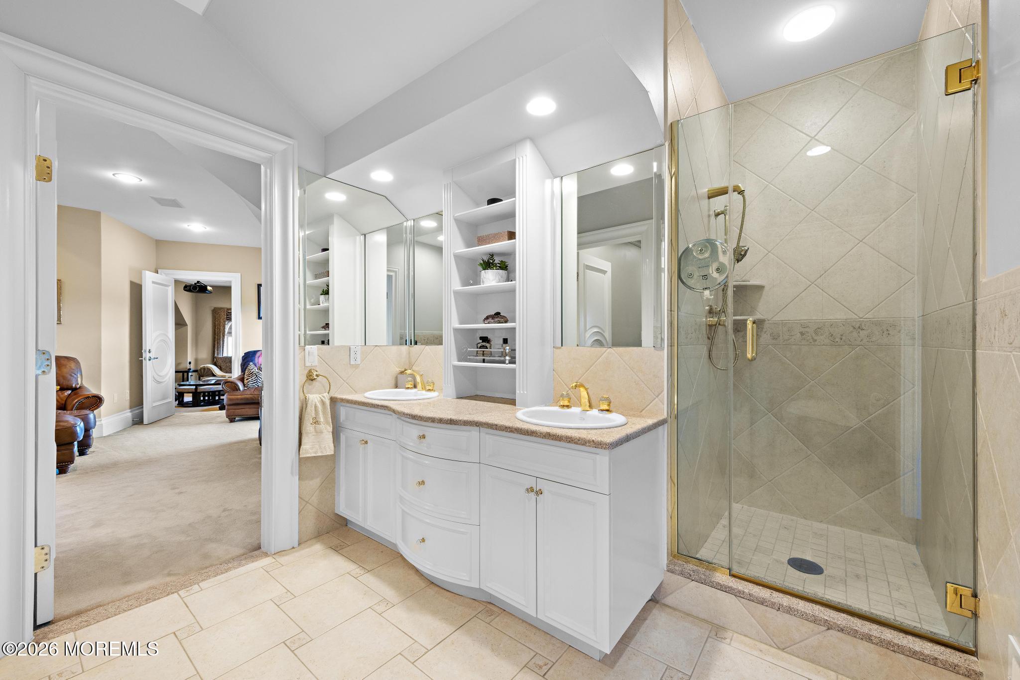 15 Deputy Minister Drive