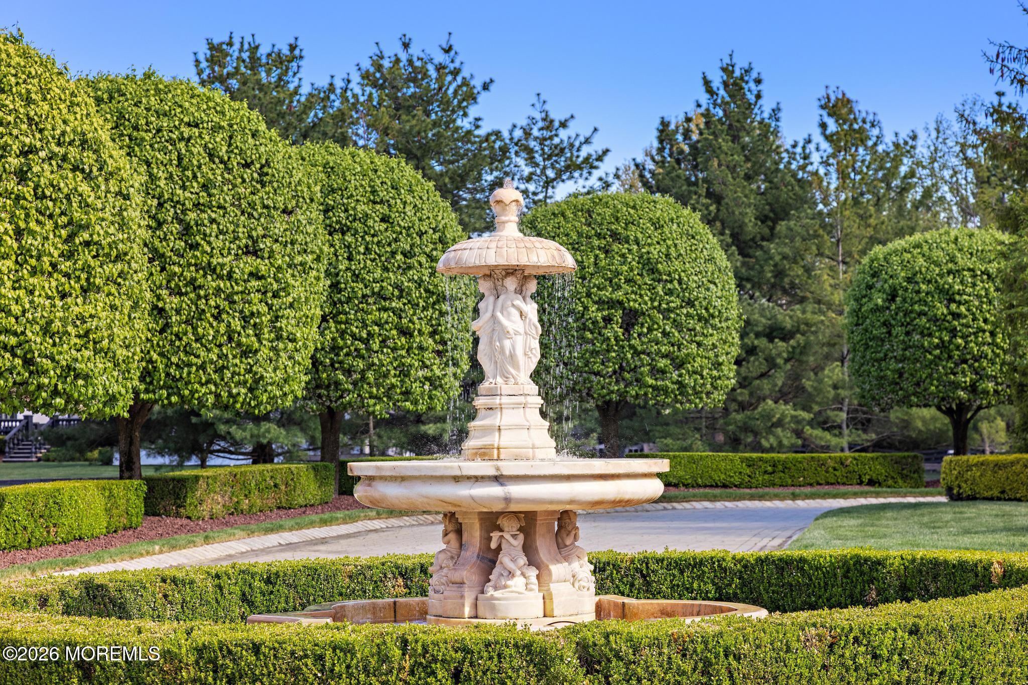 15 Deputy Minister Drive