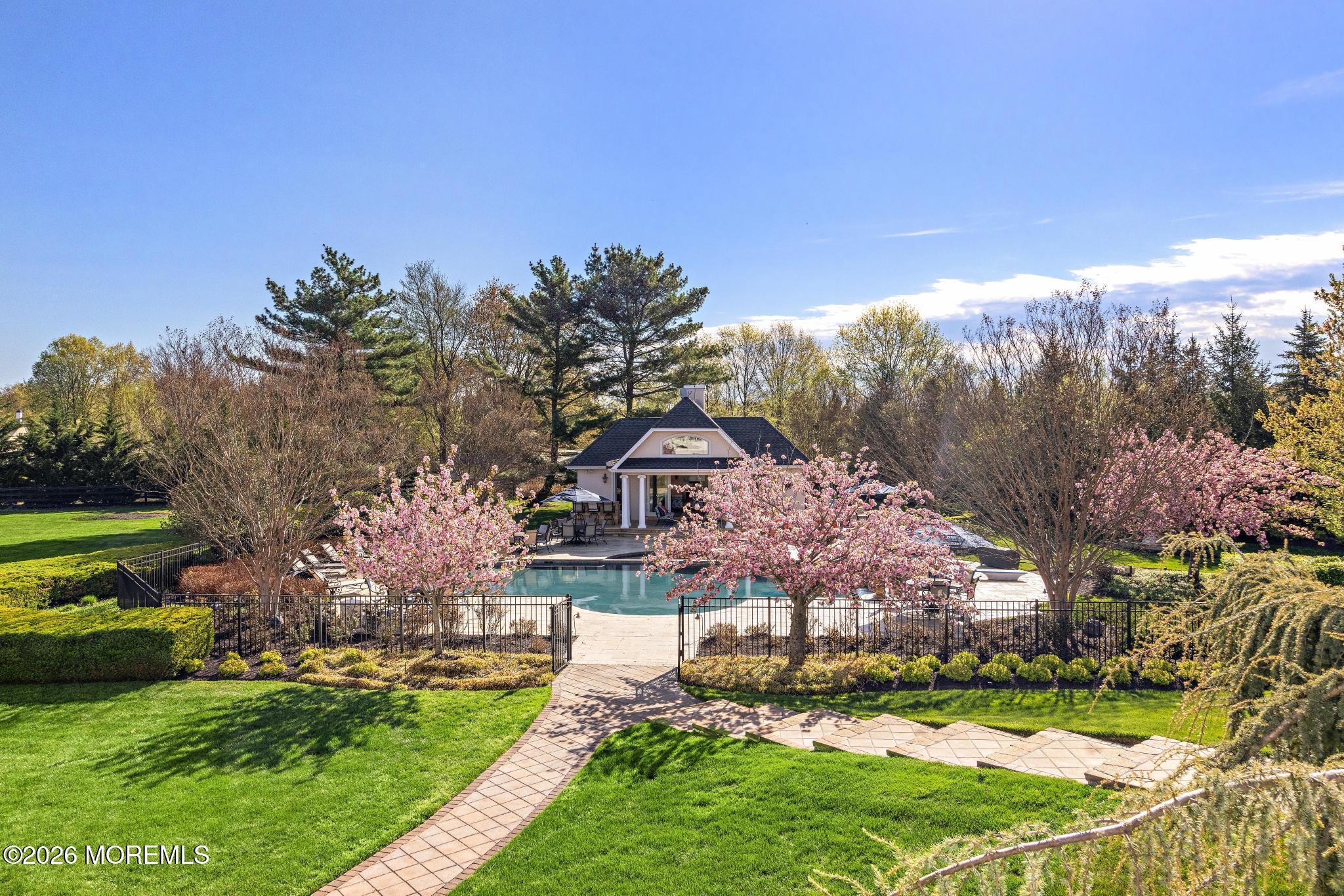 15 Deputy Minister Drive