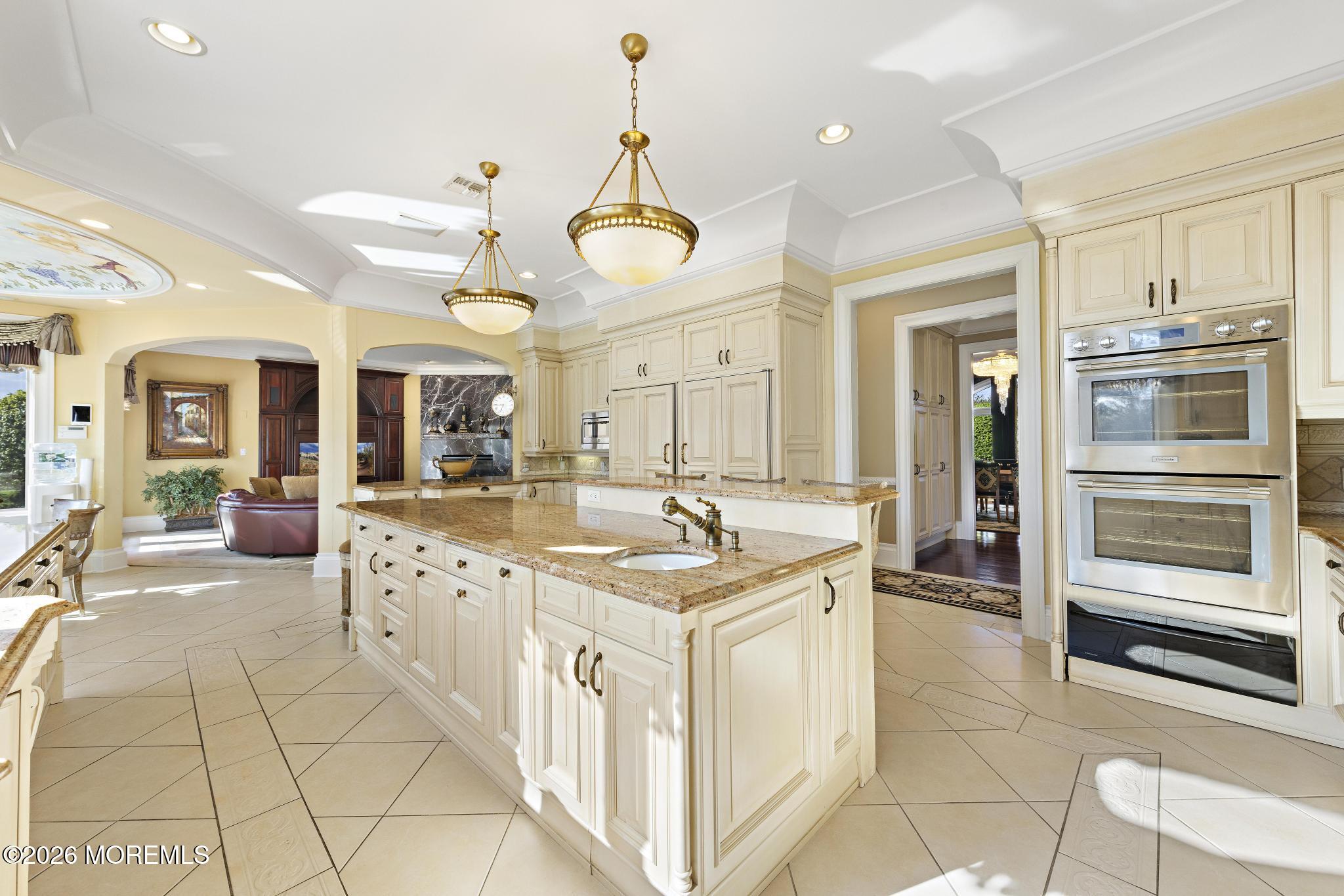 15 Deputy Minister Drive